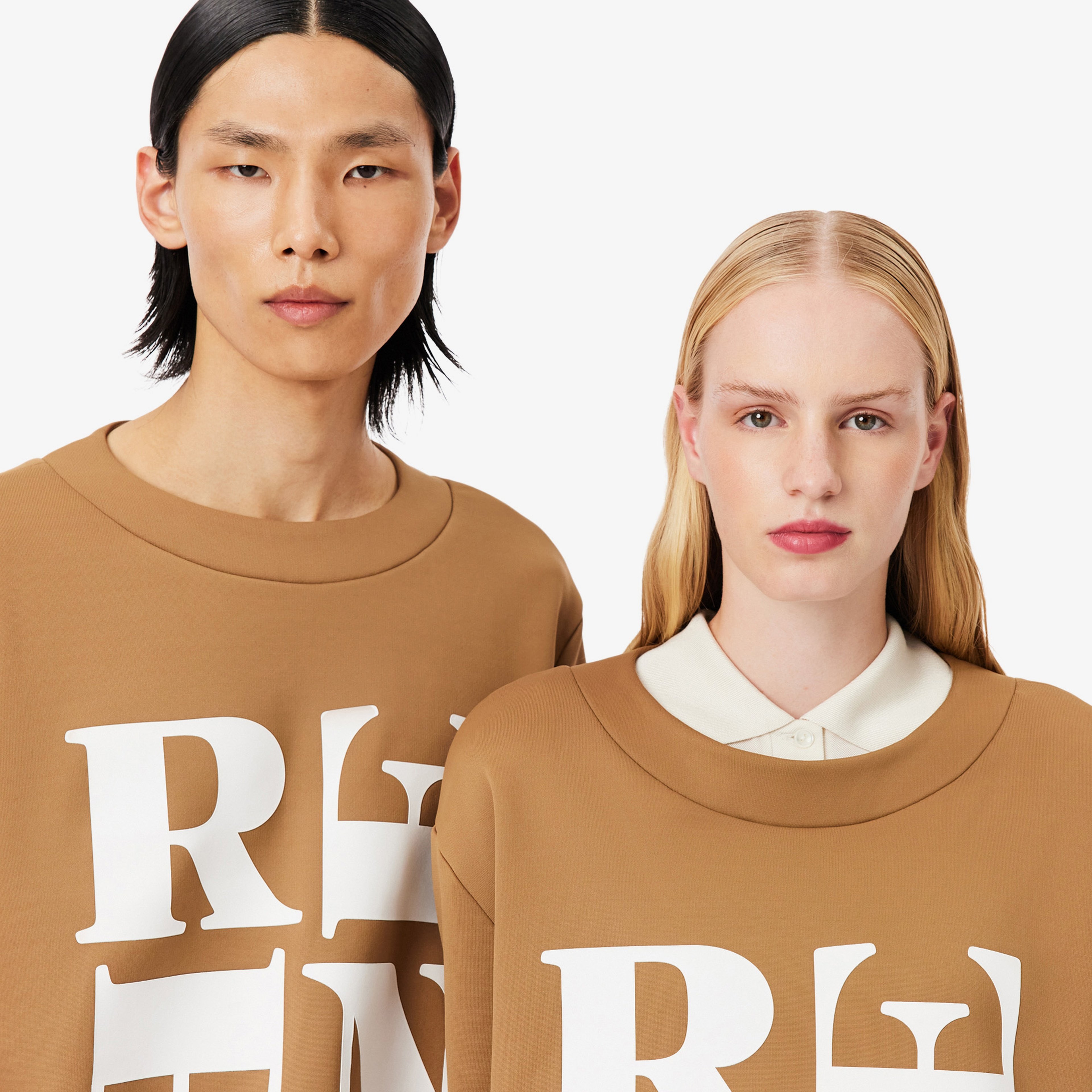 FW25 RUNWAY Unisex Relaxed Fit Bisiklet Yaka Baskılı Kahverengi T-Shirt