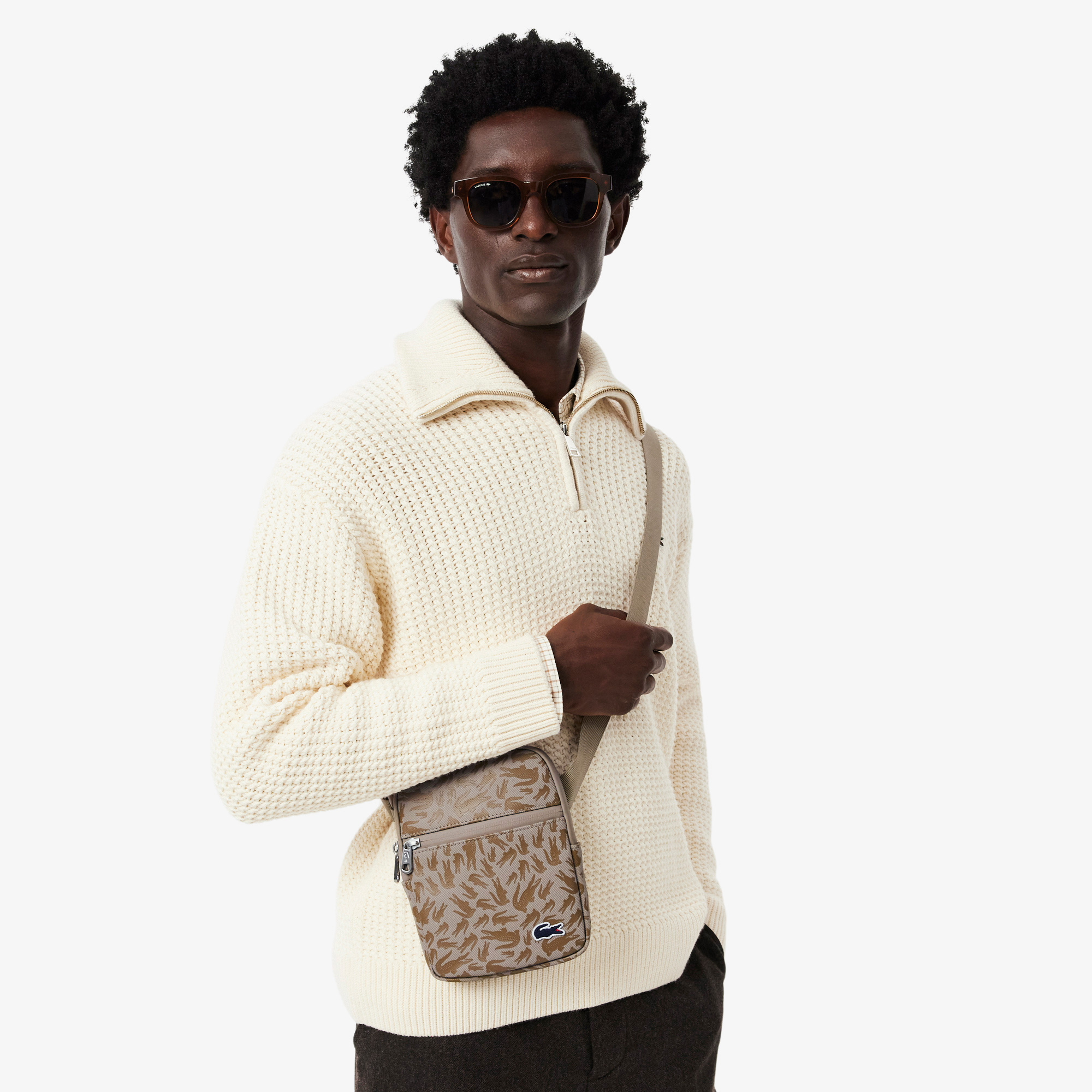 Lacoste LCST Erkek Desenli Bej Postacı Çantası görsel 6