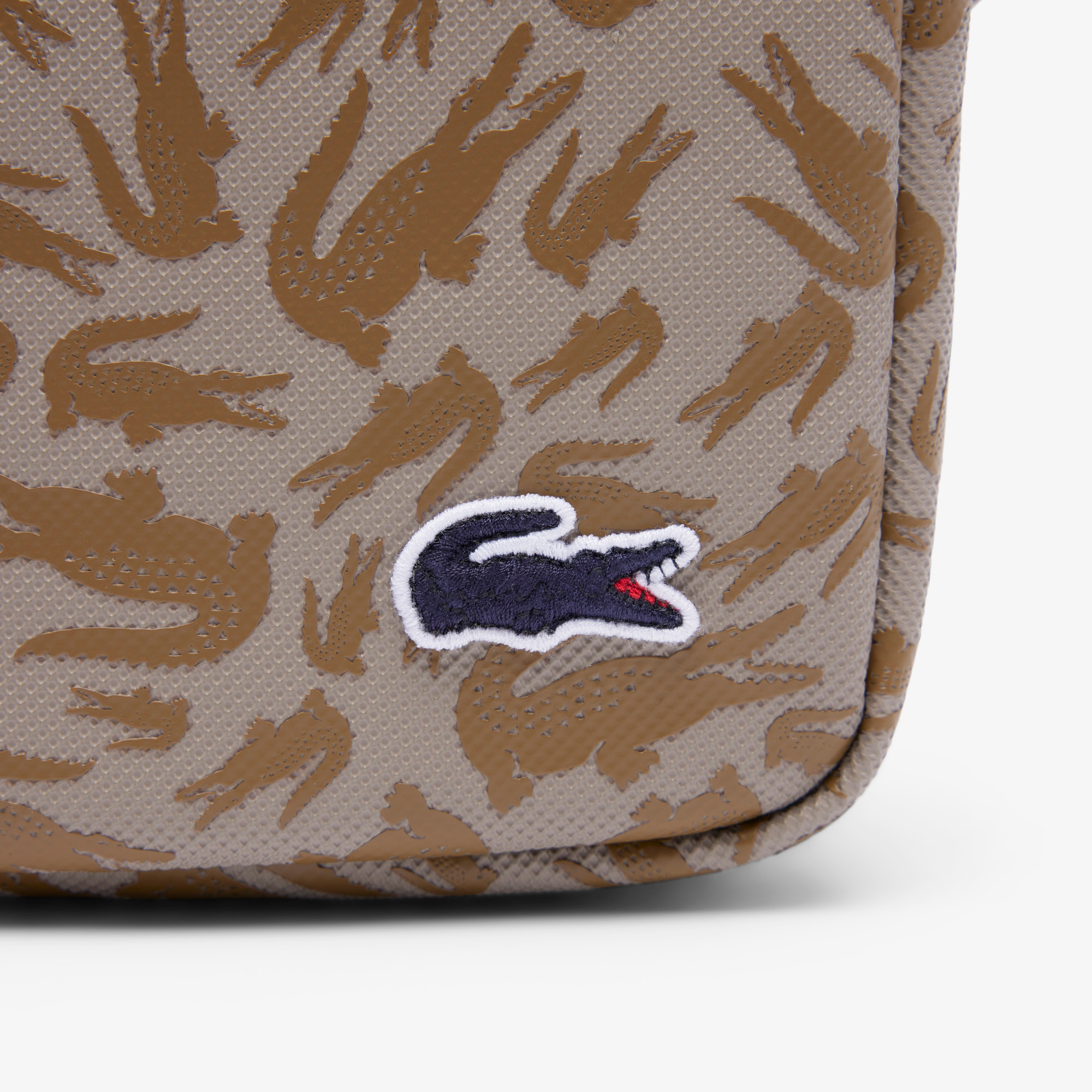 Lacoste LCST Erkek Desenli Bej Postacı Çantası görsel 5