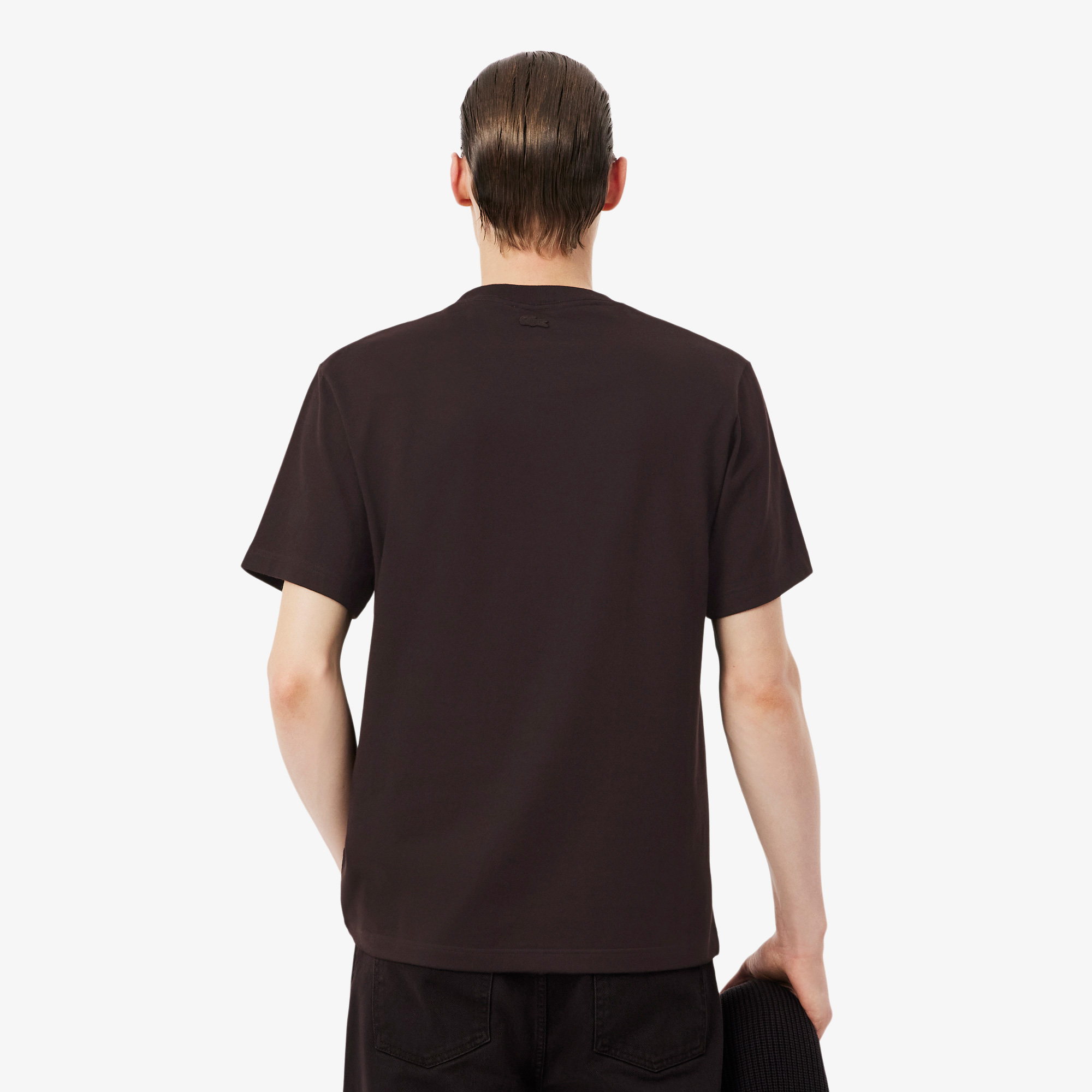 Lacoste Erkek Classic Fit Bisiklet Yaka Koyu Kahverengi T-Shirt görsel 3