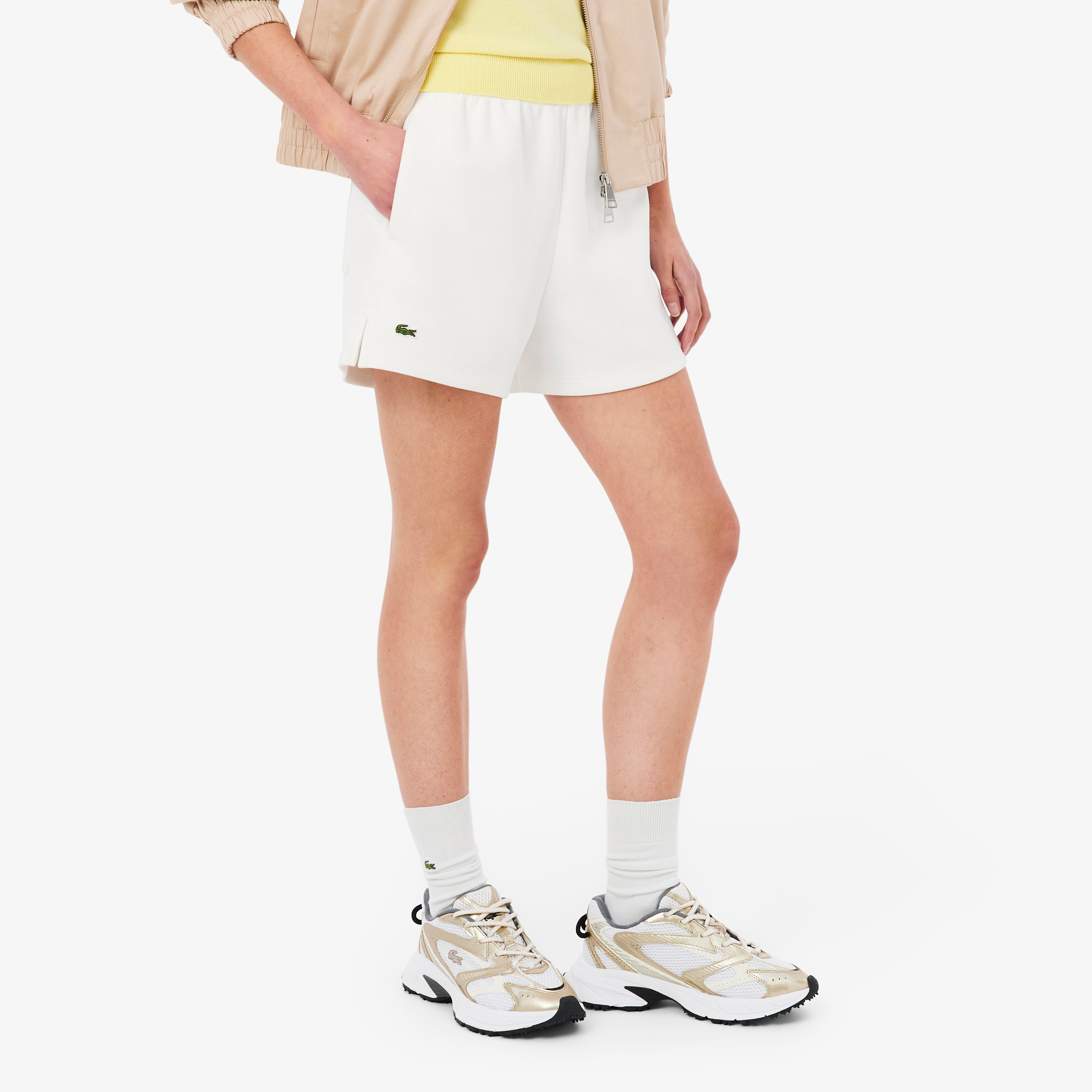 Lacoste Kadın Relaxed Fit Beyaz Şort görsel 2