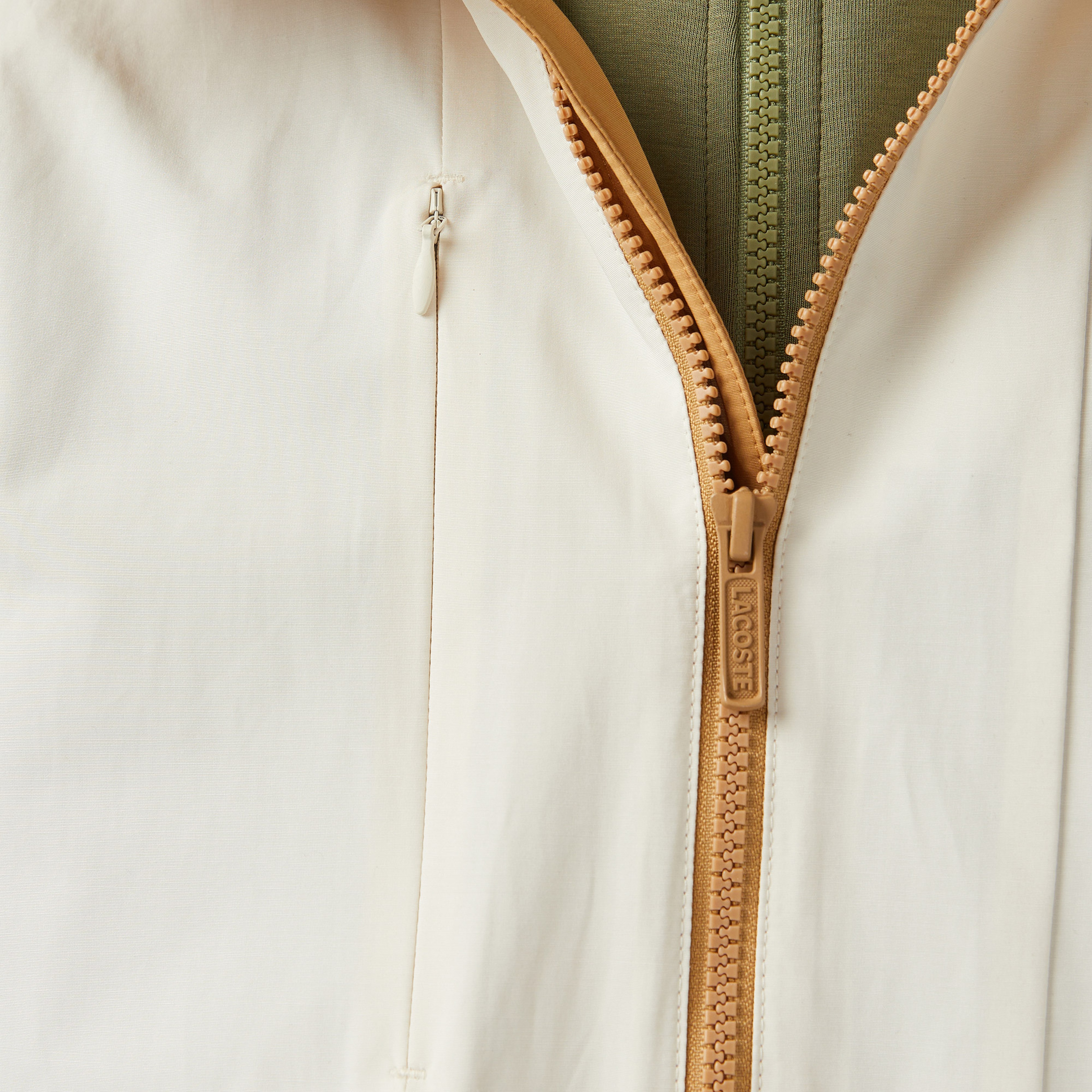 Erkek Relaxed Fit Kapüşonlu Renk Bloklu Krem Mont Erkek Relaxed Fit Kapüşonlu Renk Bloklu Krem Mont