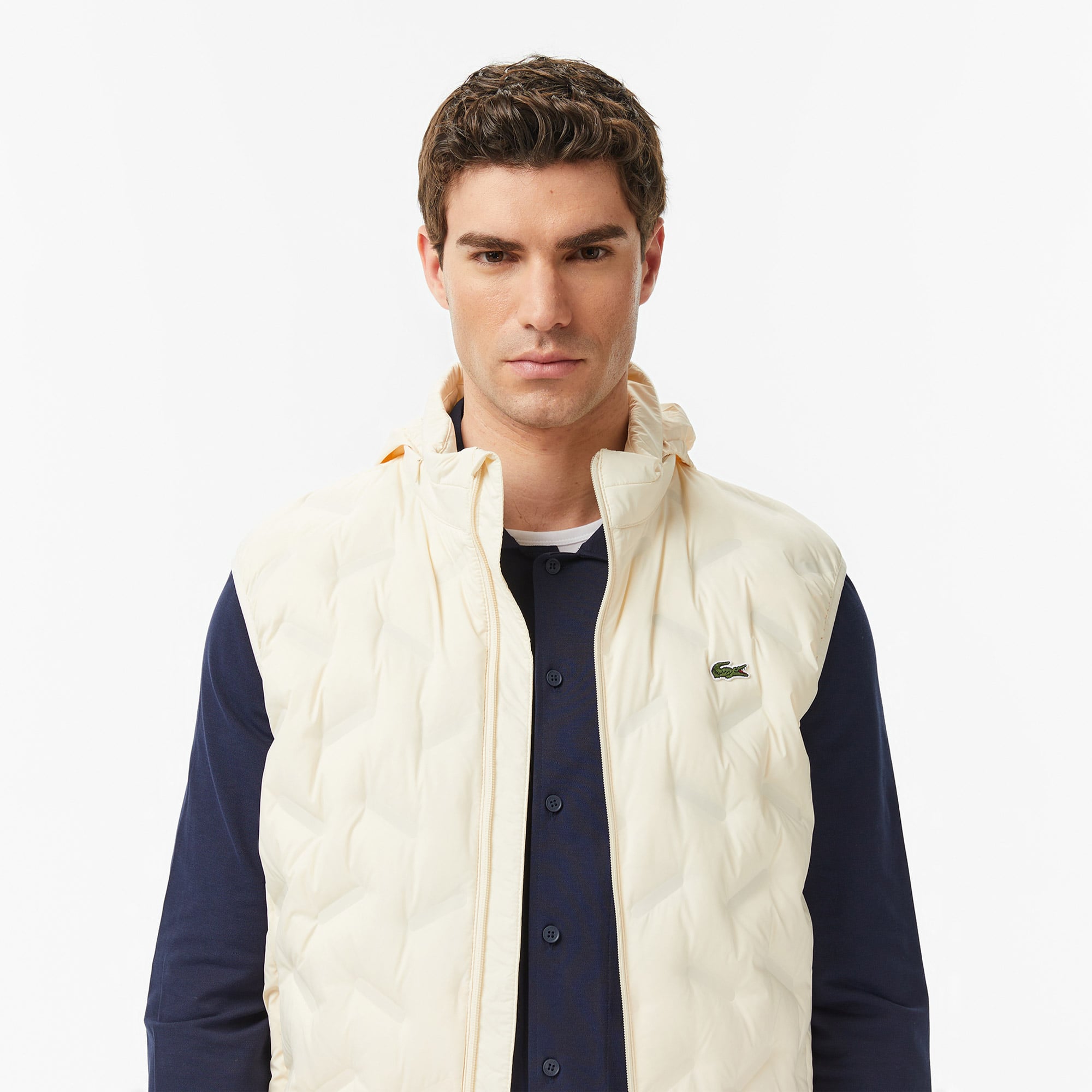 Lacoste Erkek Regular Fit Dik Yaka Kapitone Bej Yelek görsel 2