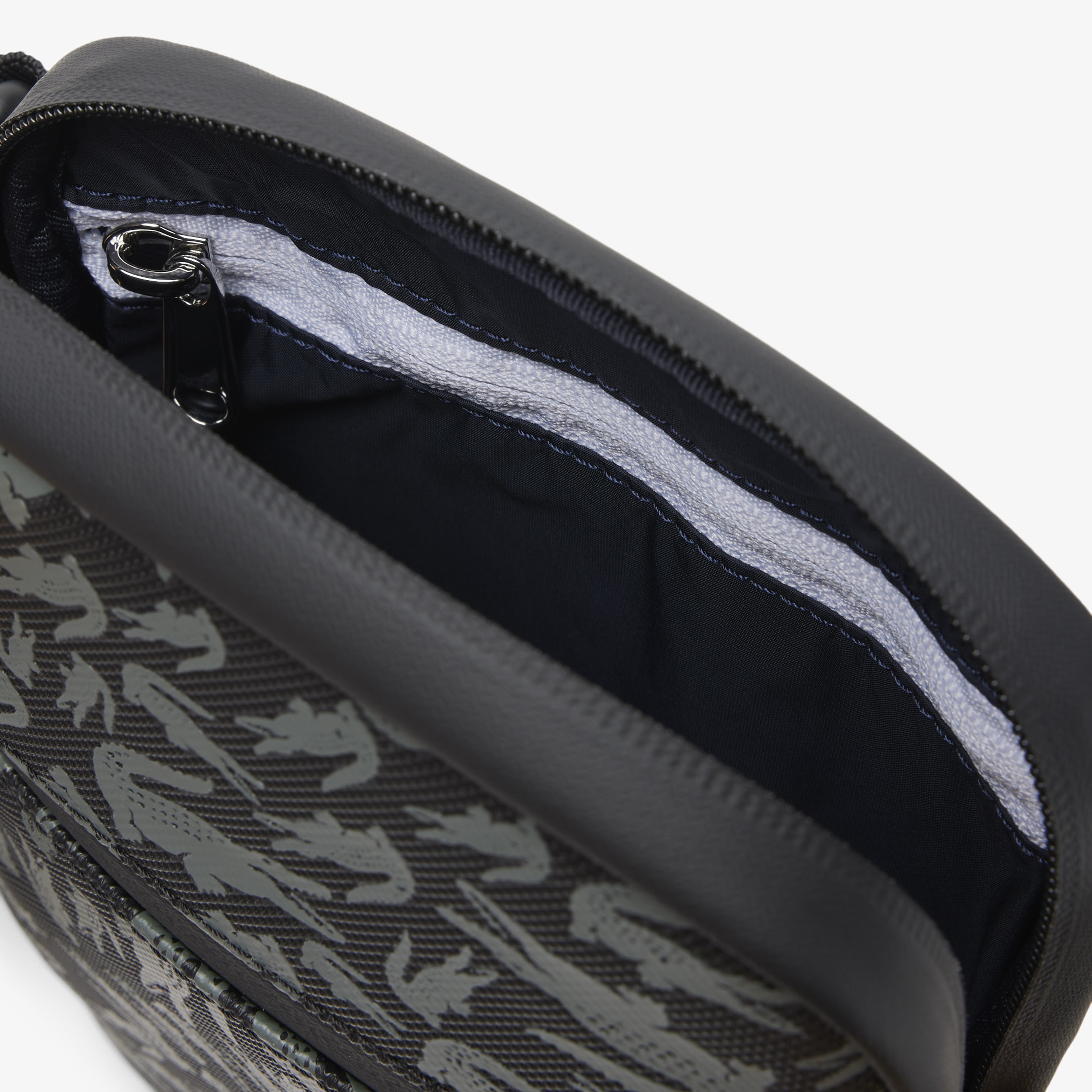 LCST Erkek Desenli Siyah Postacı Çantası LCST Erkek Desenli Siyah Postacı Çantası