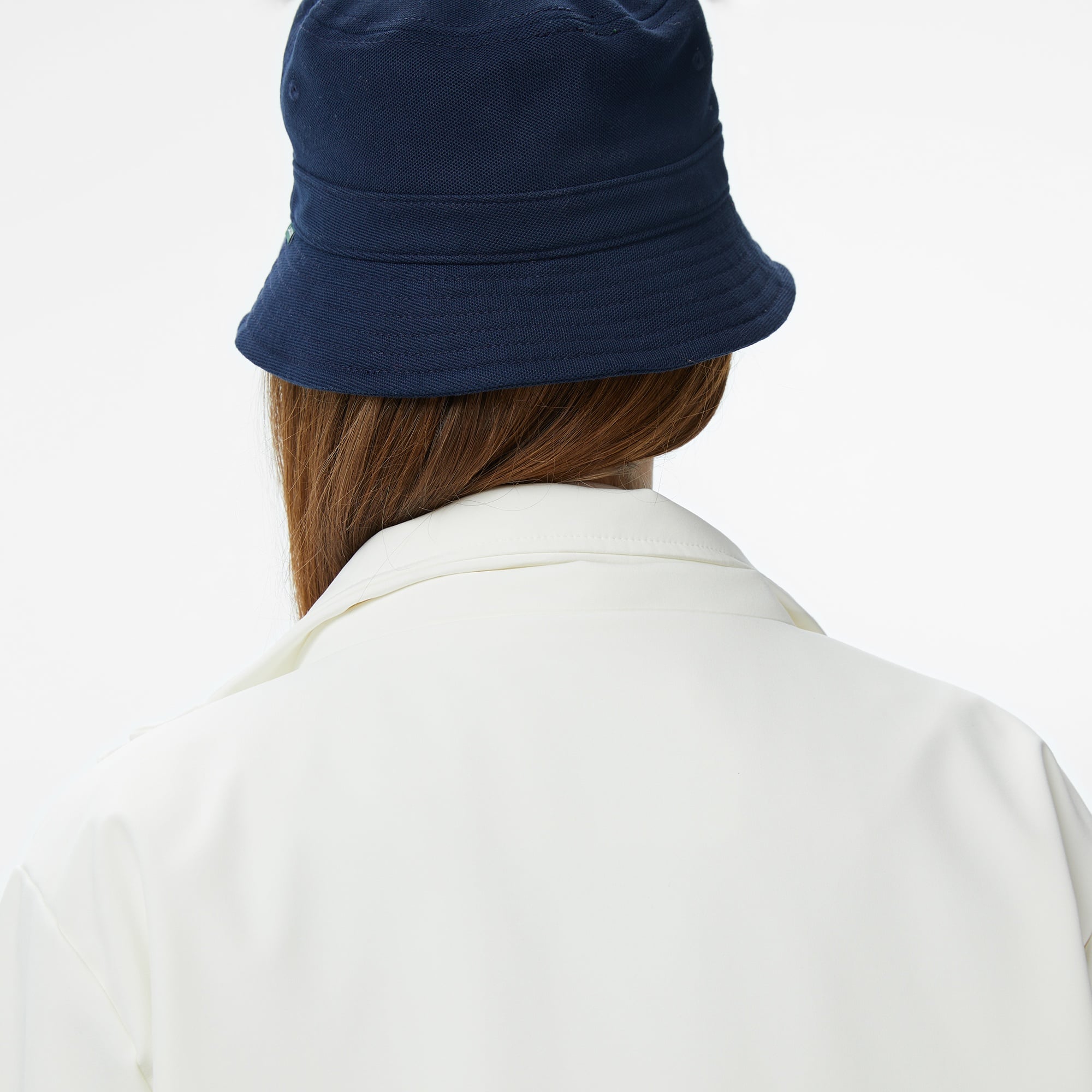 Kadın Regular Fit Kapüşonlu Baskılı Krem Yağmurluk