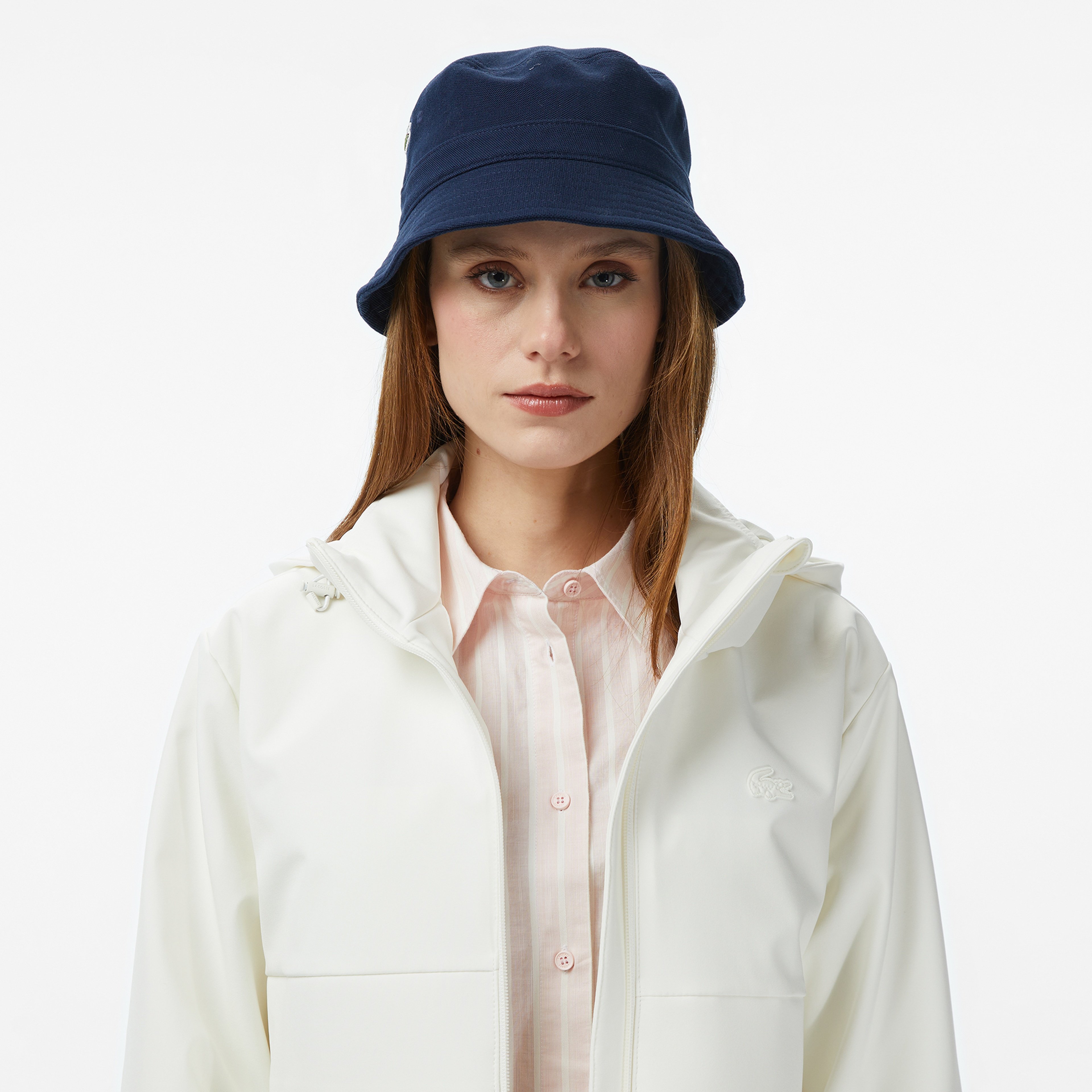 Kadın Regular Fit Kapüşonlu Baskılı Krem Yağmurluk