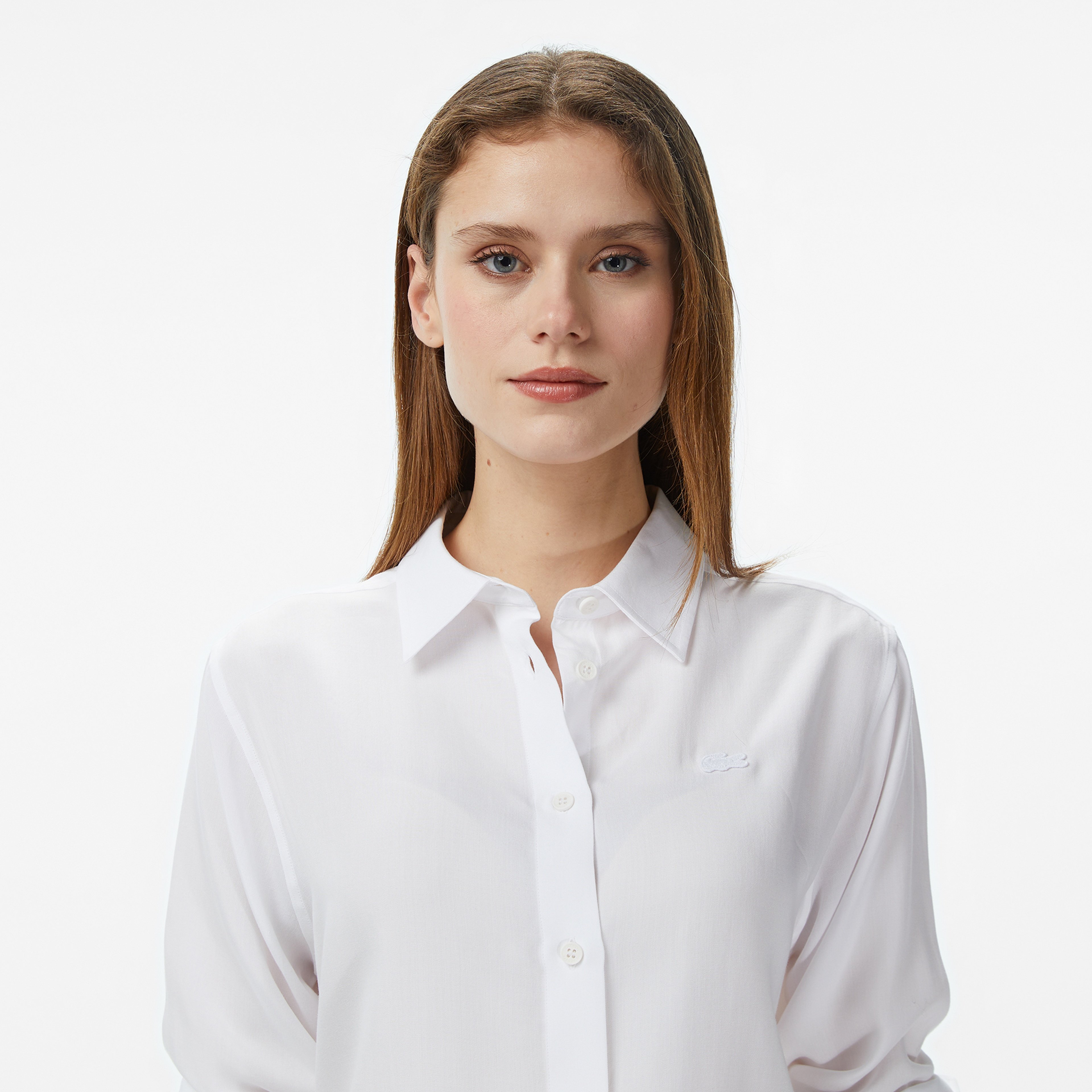 Kadın Slim Fit Düğmeli Yaka Beyaz Gömlek