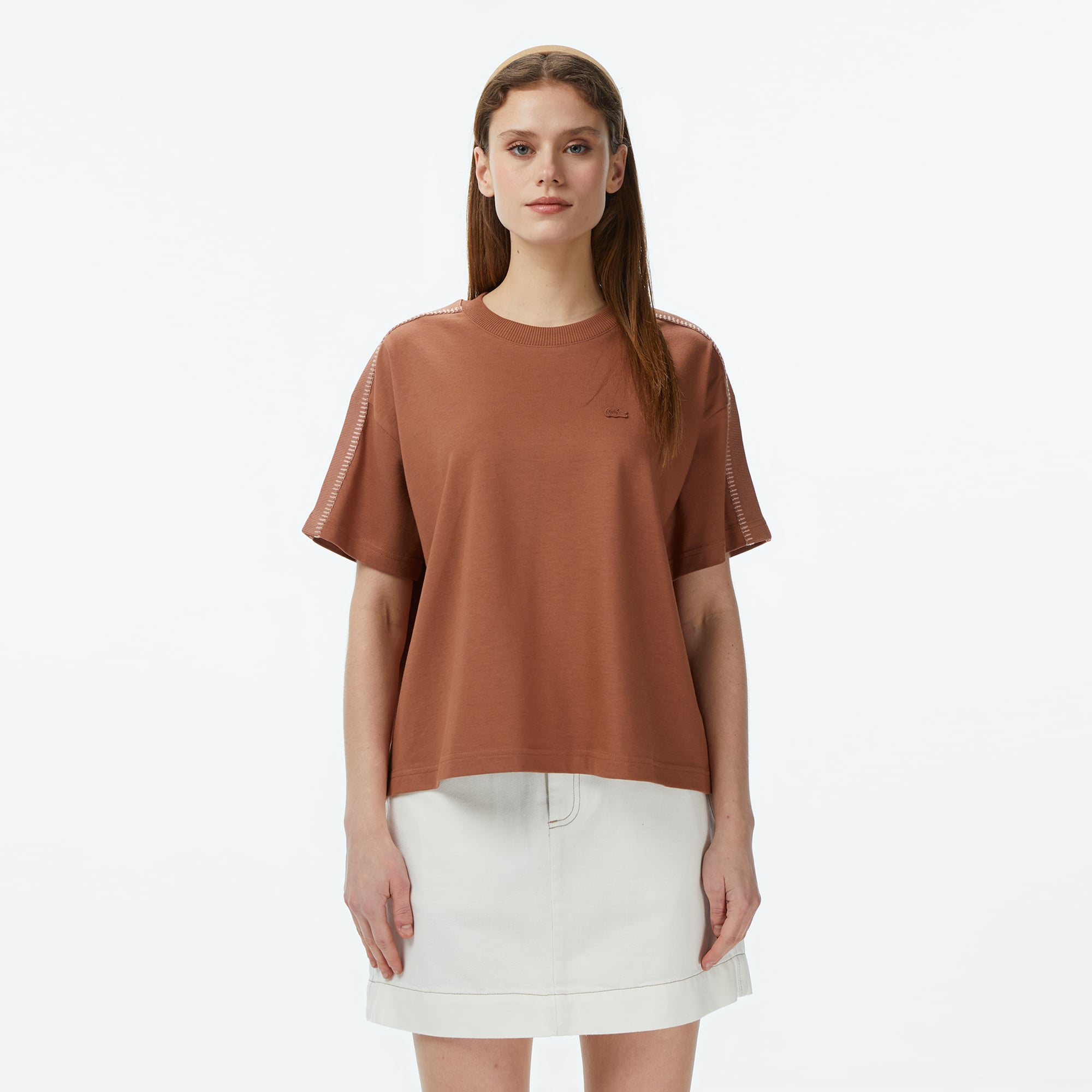 Lacoste Kadın Loose Fit Bisiklet Yaka Kahverengi T-Shirt