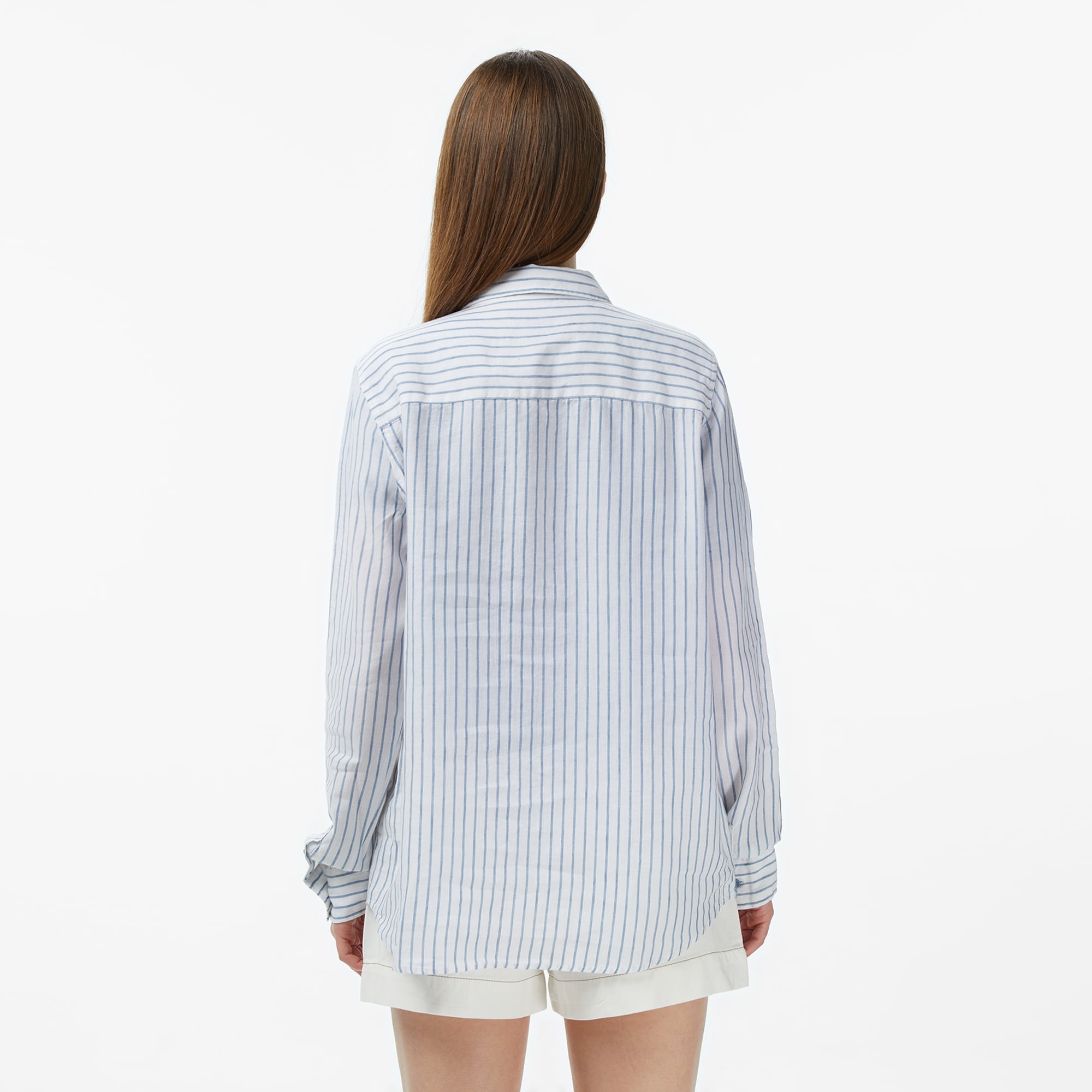 Lacoste Kadın Relaxed Fit Keten Çizgili Mavi Gömlek görsel 2