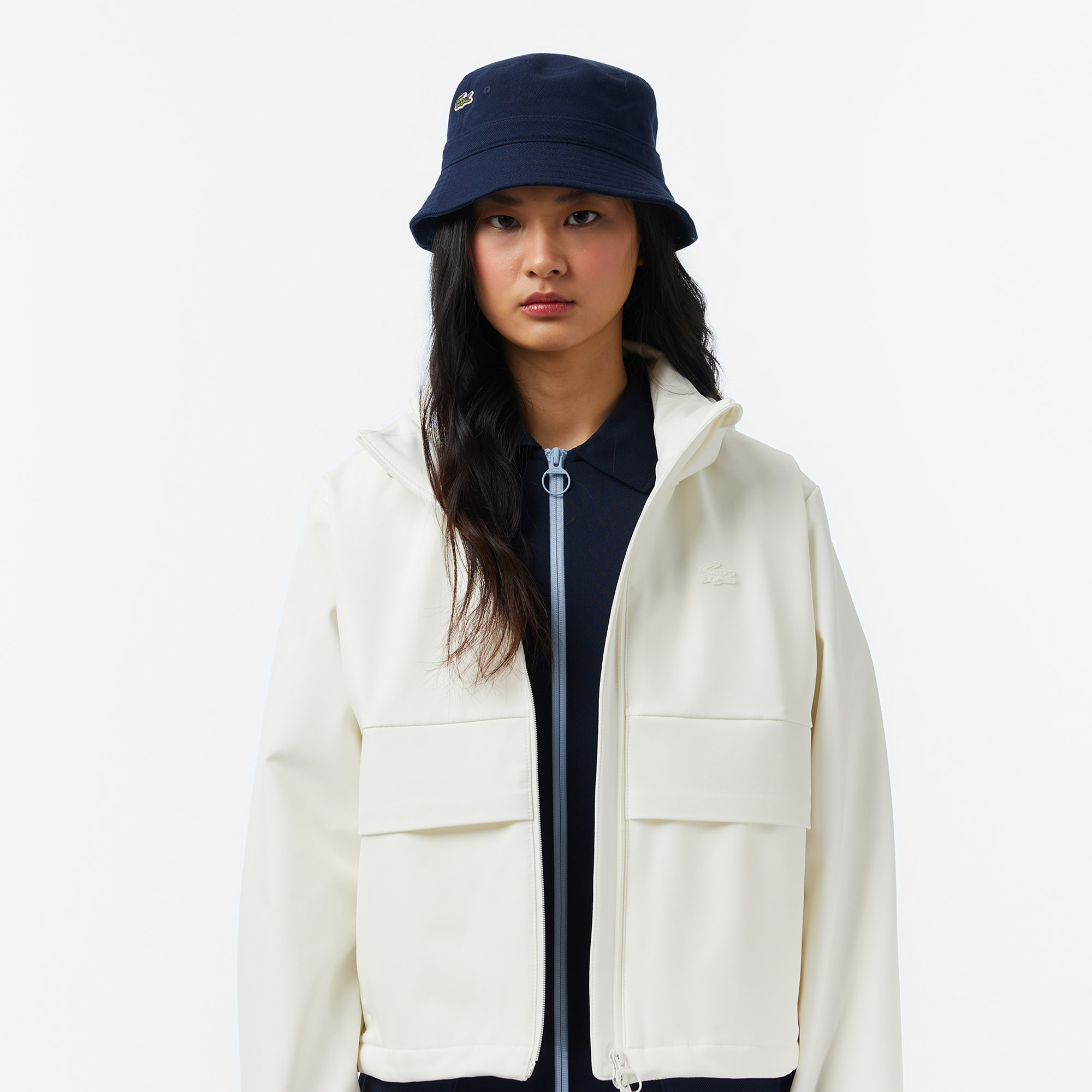 Lacoste Kadın Regular Fit Kapüşonlu Baskılı Krem Yağmurluk görsel 2