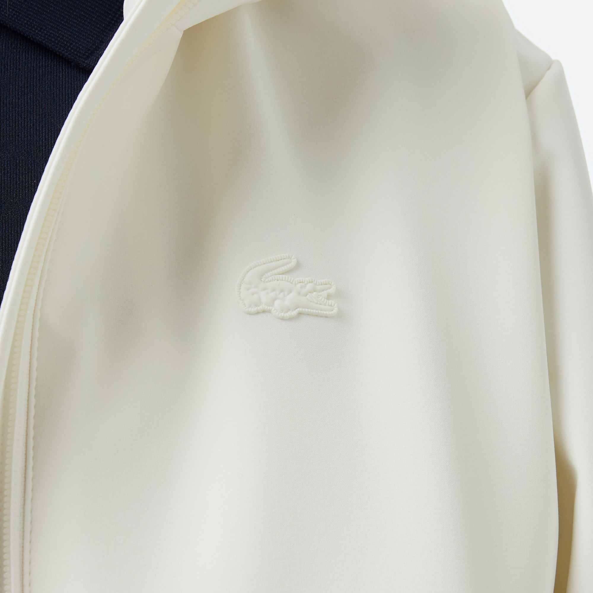 Lacoste Kadın Regular Fit Kapüşonlu Baskılı Krem Yağmurluk görsel 8