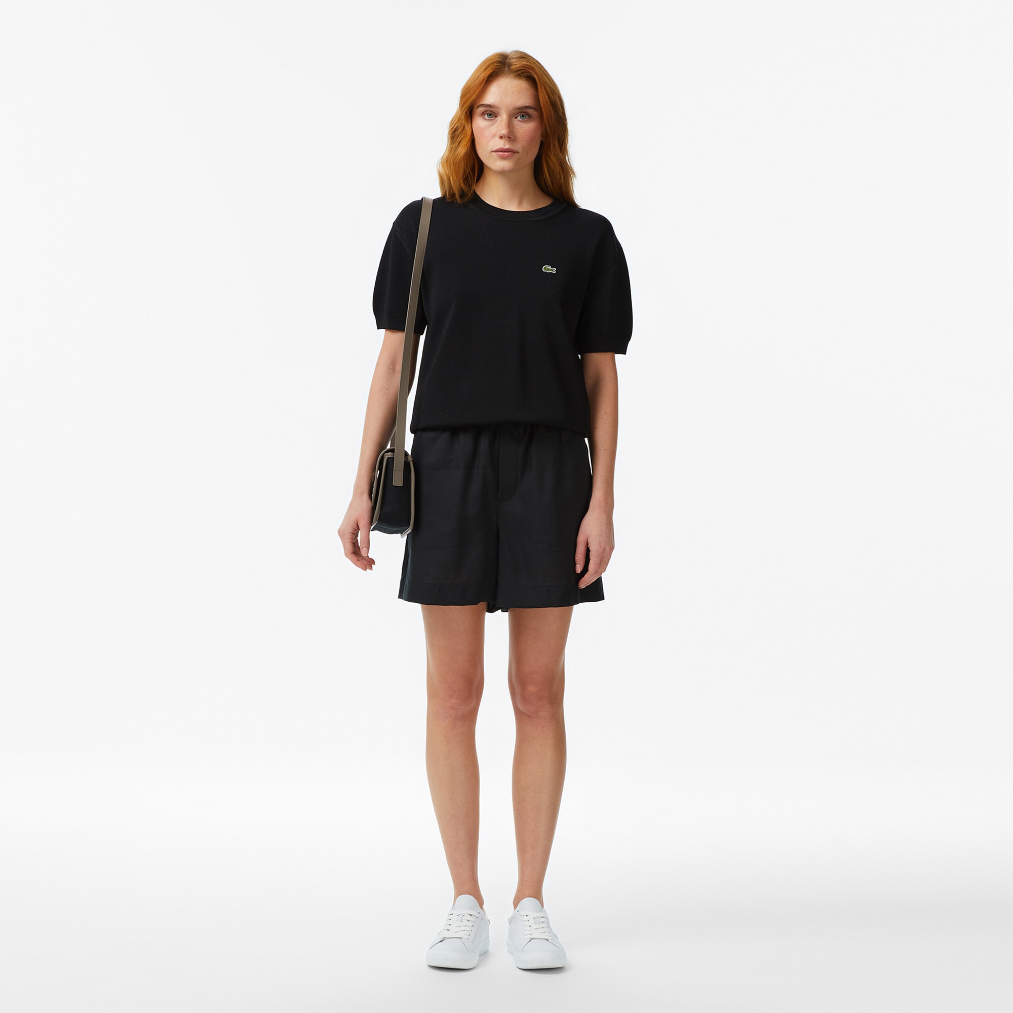 Kadın Relaxed Fit Kısa Kollu Bisiklet Yaka Siyah Bluz