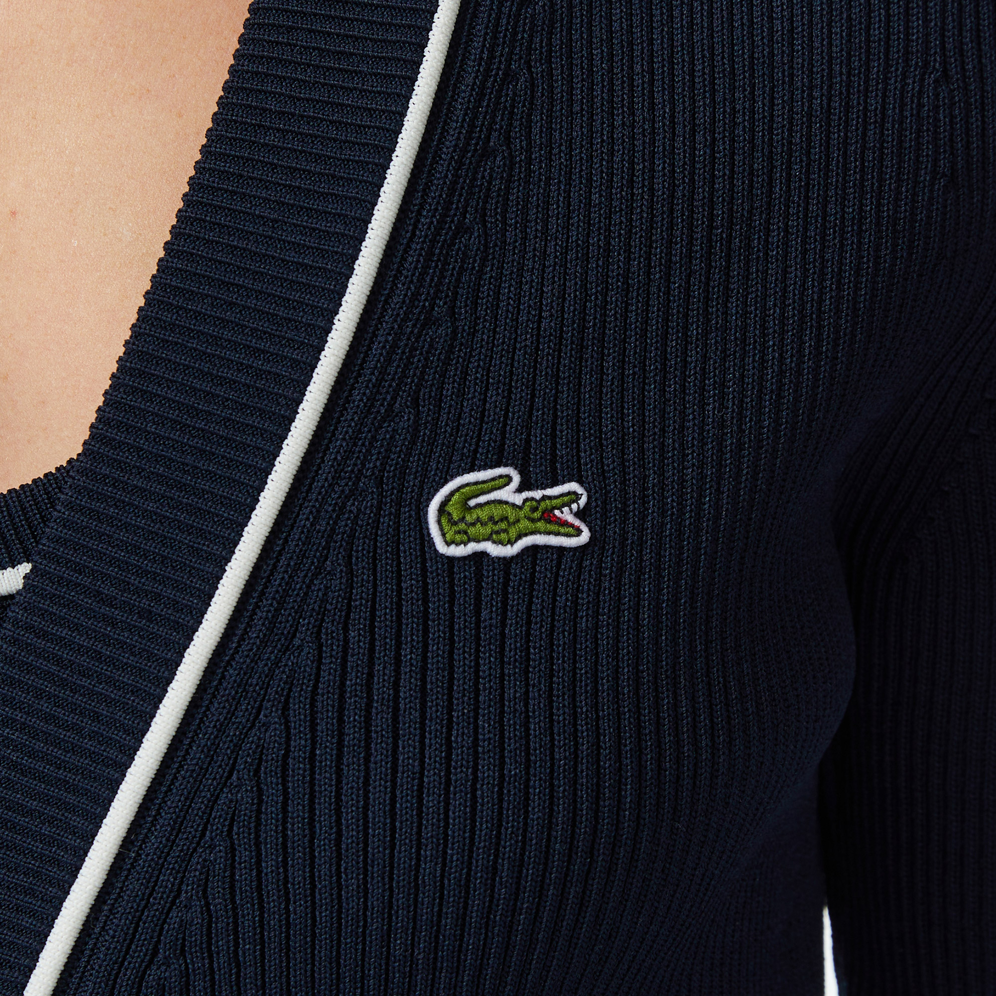 Lacoste Kadın Slim Fit V Yaka Lacivert Hırka görsel 7