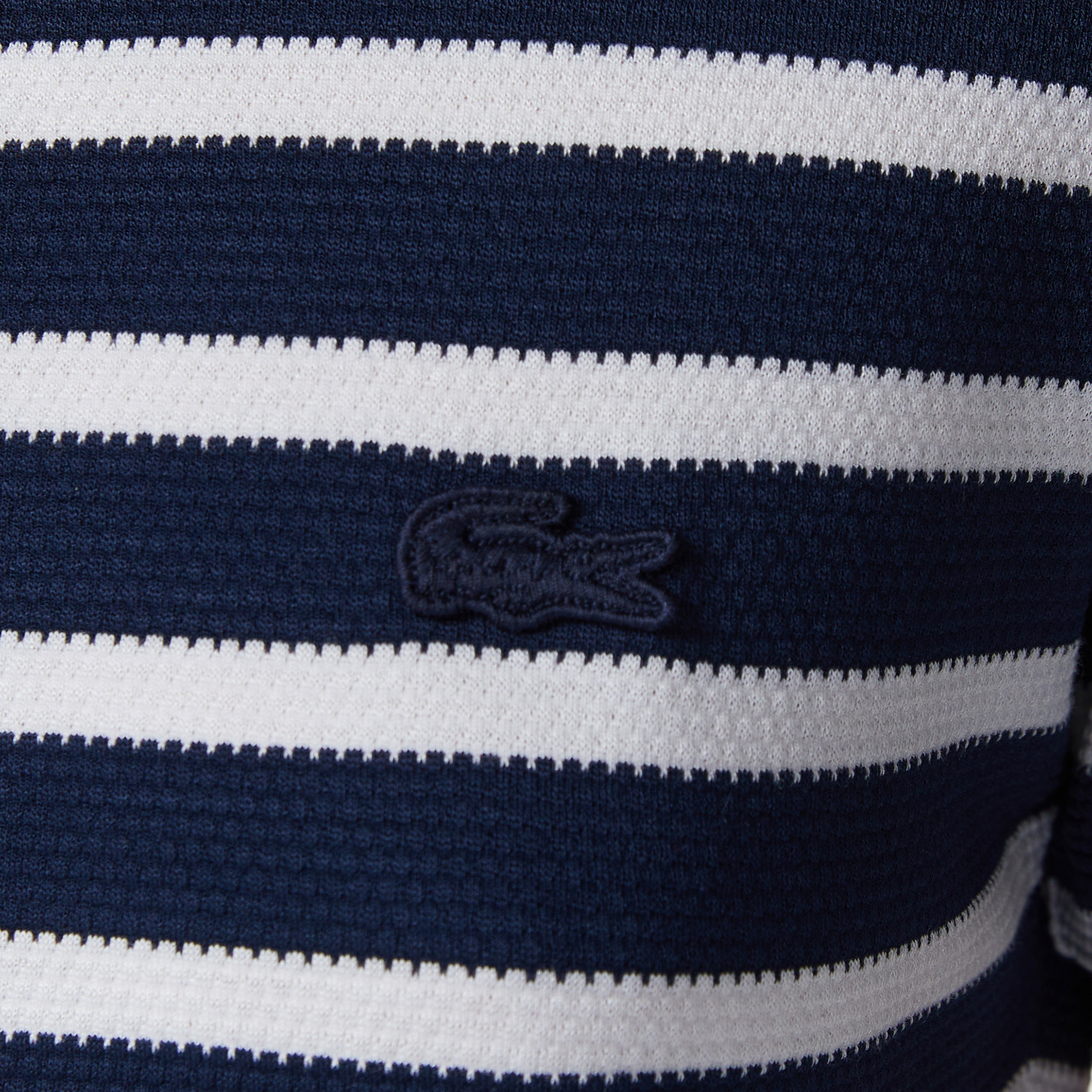 Kadın Slim Fit Bisiklet Yaka Çizgili Lacivert T-Shirt Kadın Slim Fit Bisiklet Yaka Çizgili Lacivert T-Shirt