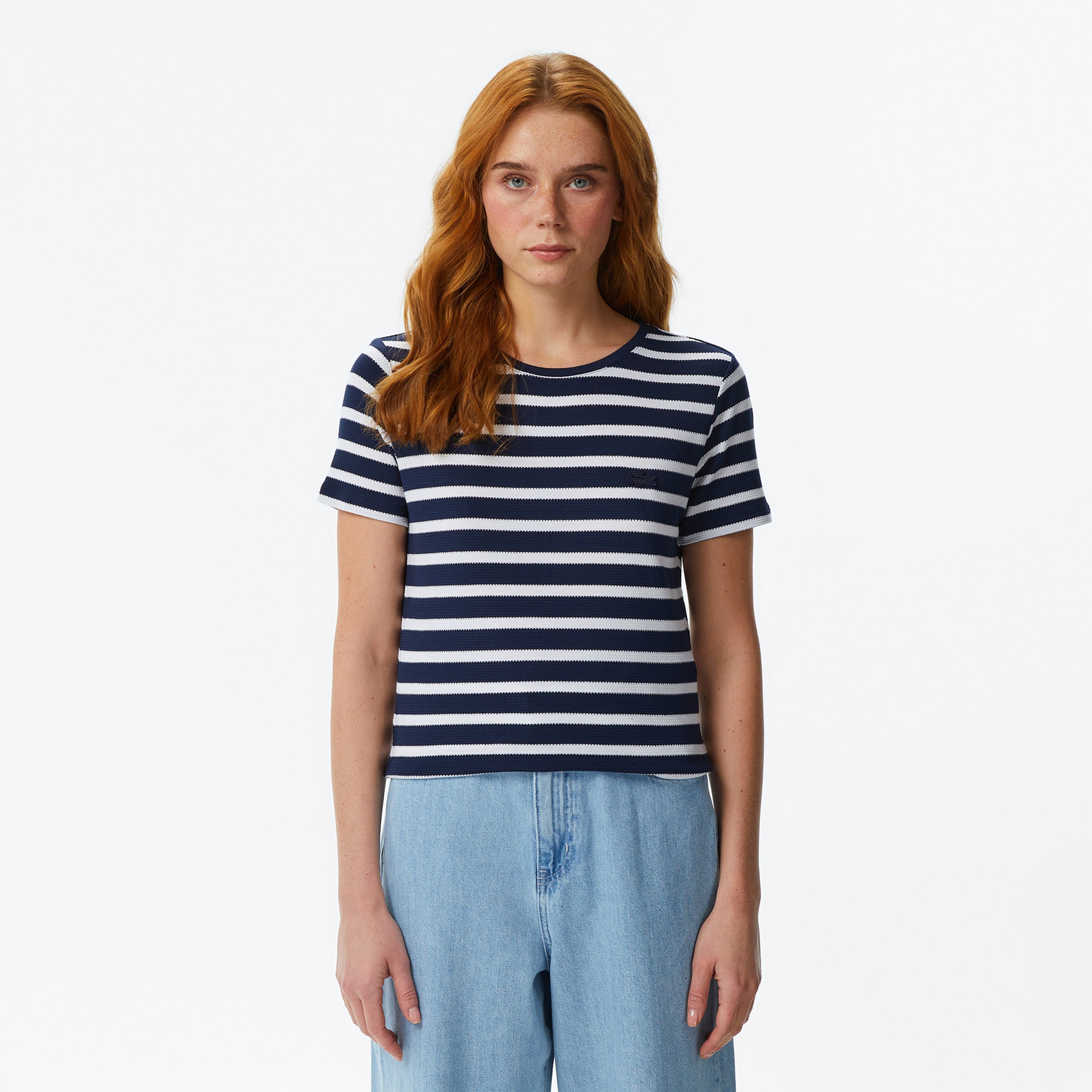 Kadın Slim Fit Bisiklet Yaka Çizgili Lacivert T-Shirt Kadın Slim Fit Bisiklet Yaka Çizgili Lacivert T-Shirt