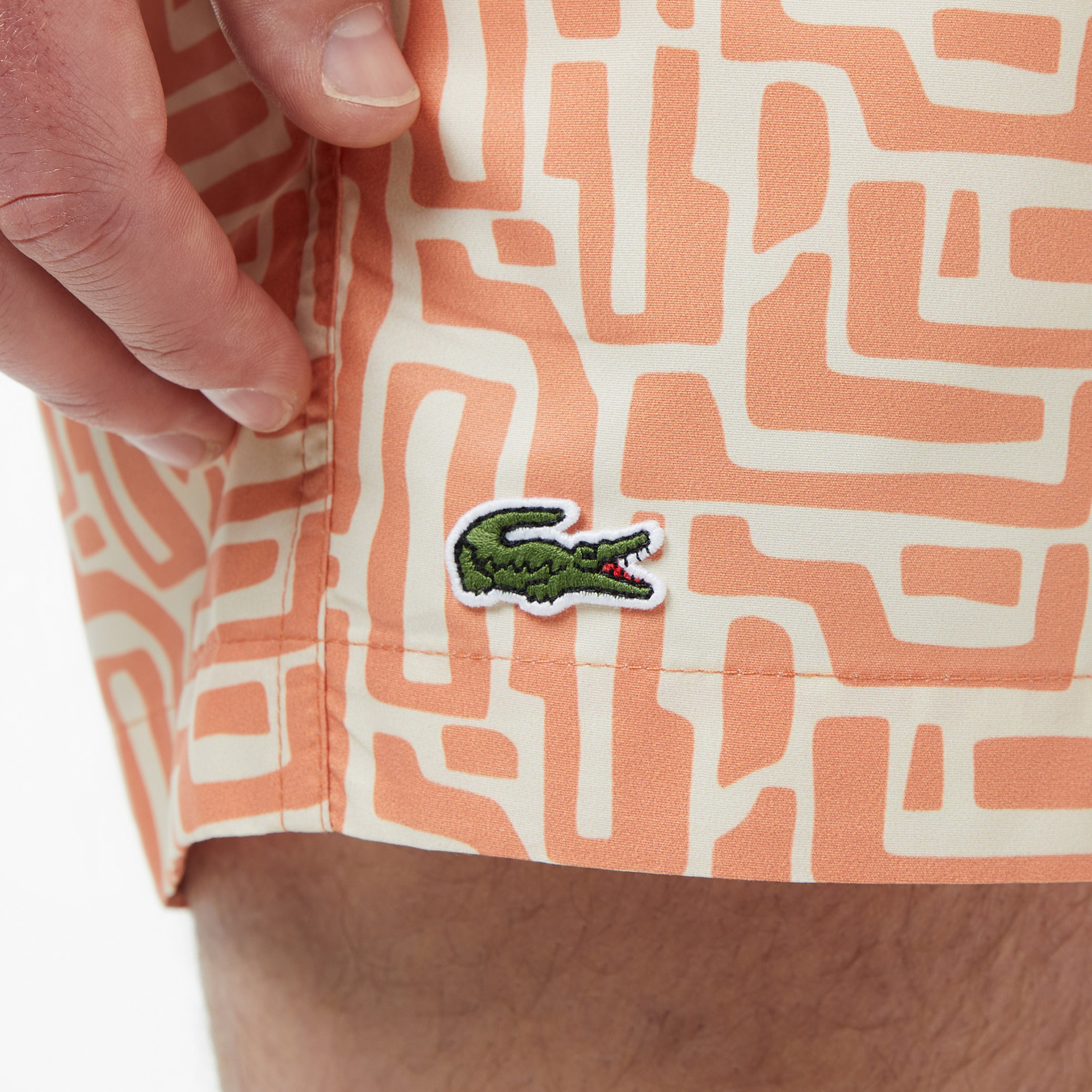 Lacoste Erkek Regular Fit Desenli Turuncu Deniz Şortu görsel 7
