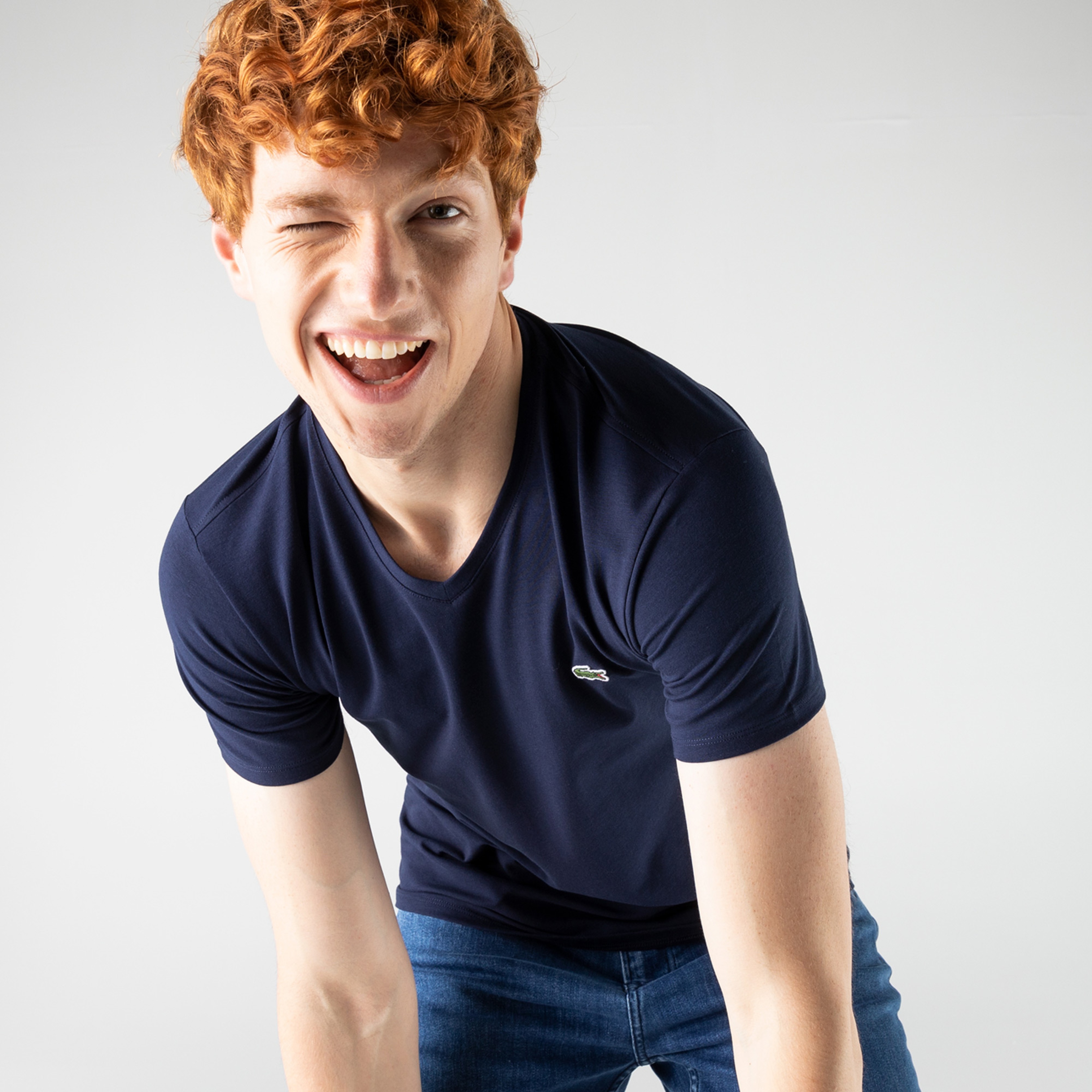 Erkek Slim Fit V yaka Lacivert T-Shirt