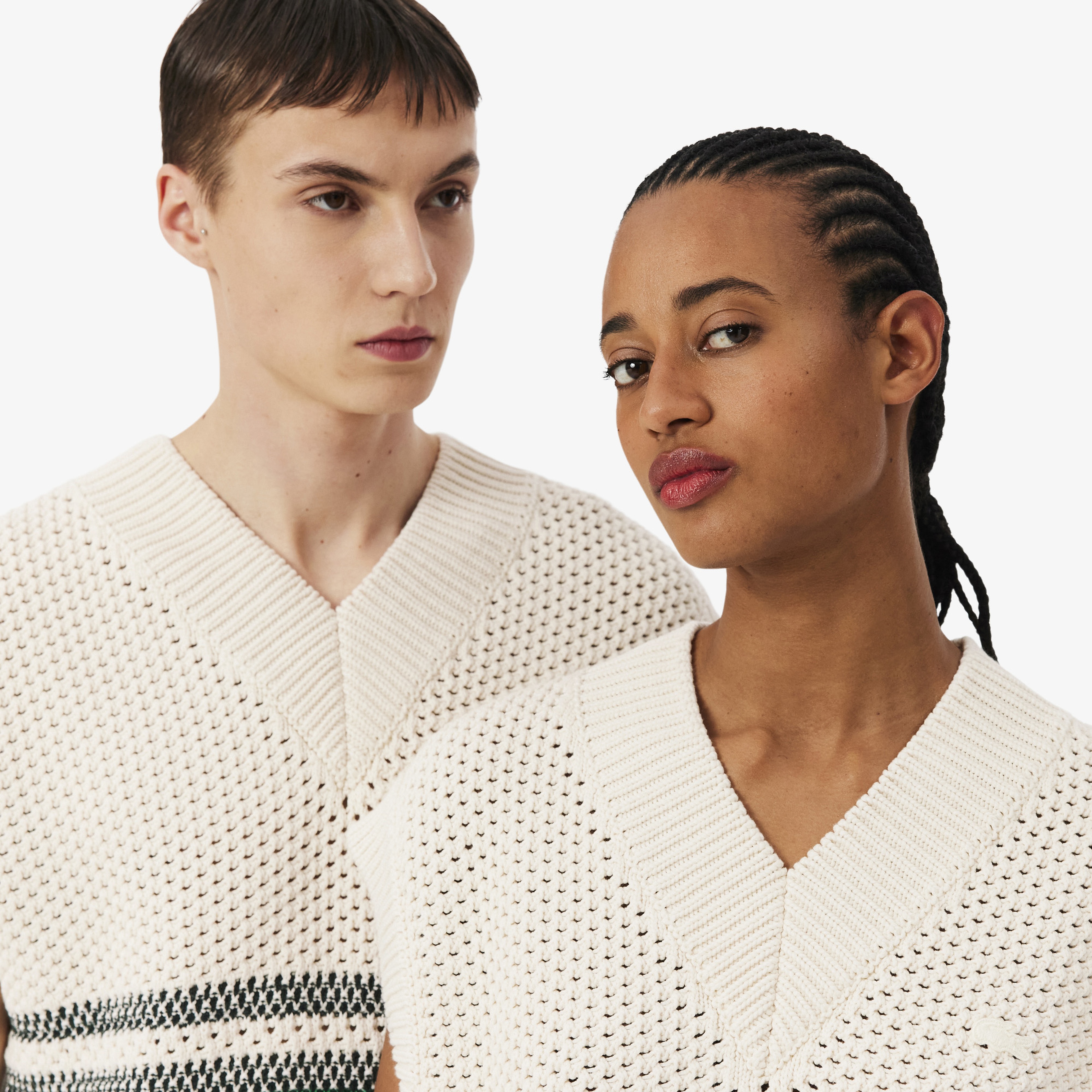 SS26 RUNWAY Unisex Relaxed Fit V Yaka Çizgili Krem Süveter