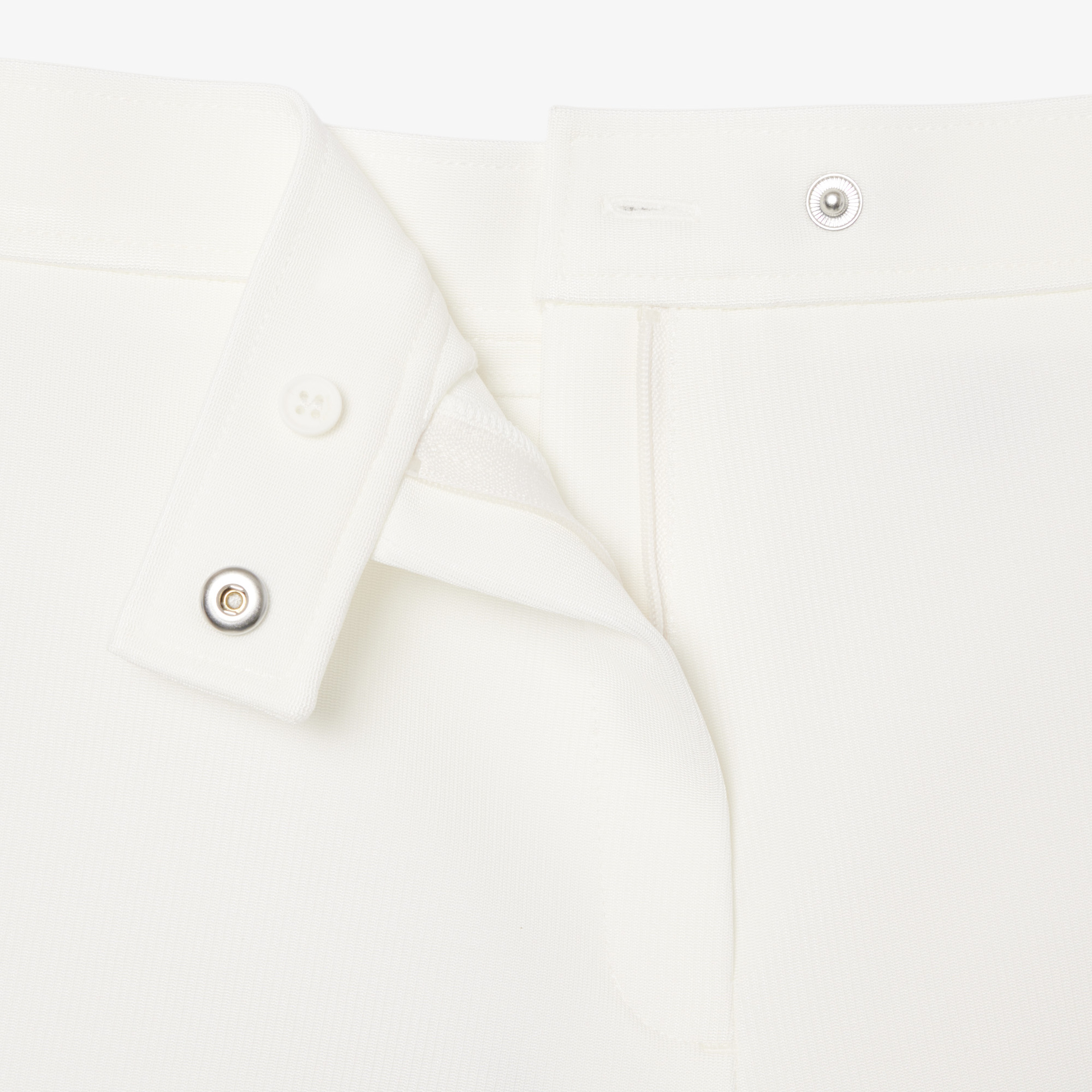 SS26 RUNWAY Kadın Saten Beyaz Şort