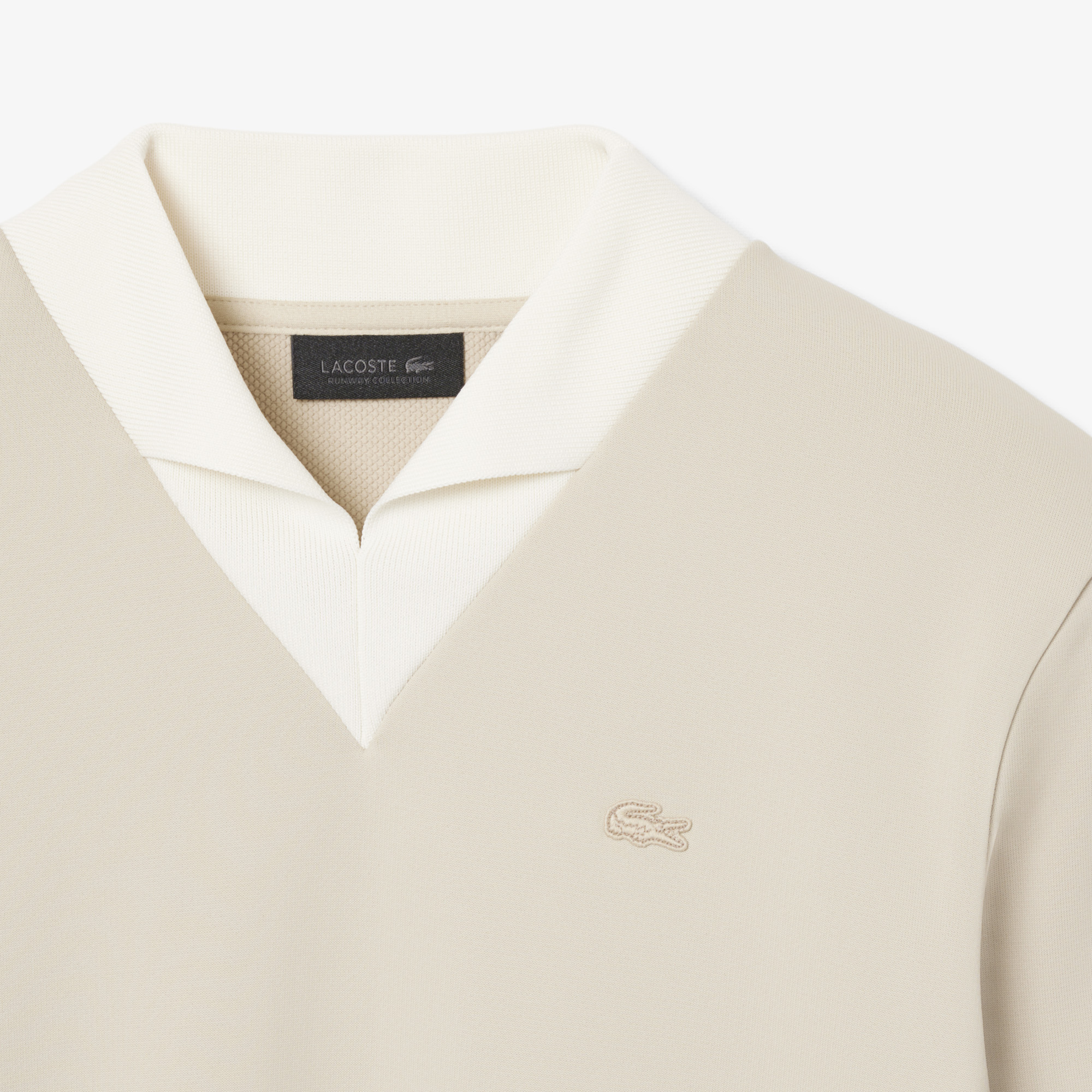 Lacoste SS26 RUNWAY Kadın Relaxed Fit V Yaka Saten Bej Sweatshirt görsel 7