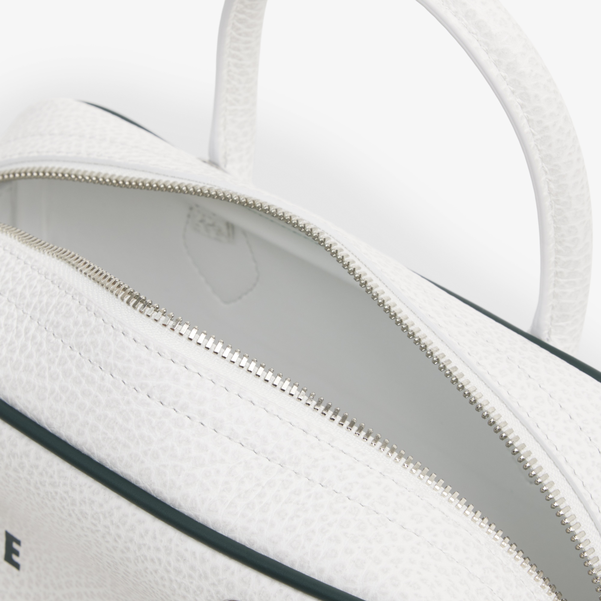 SS26 RUNWAY Unisex Deri Beyaz Seyahat Çantası