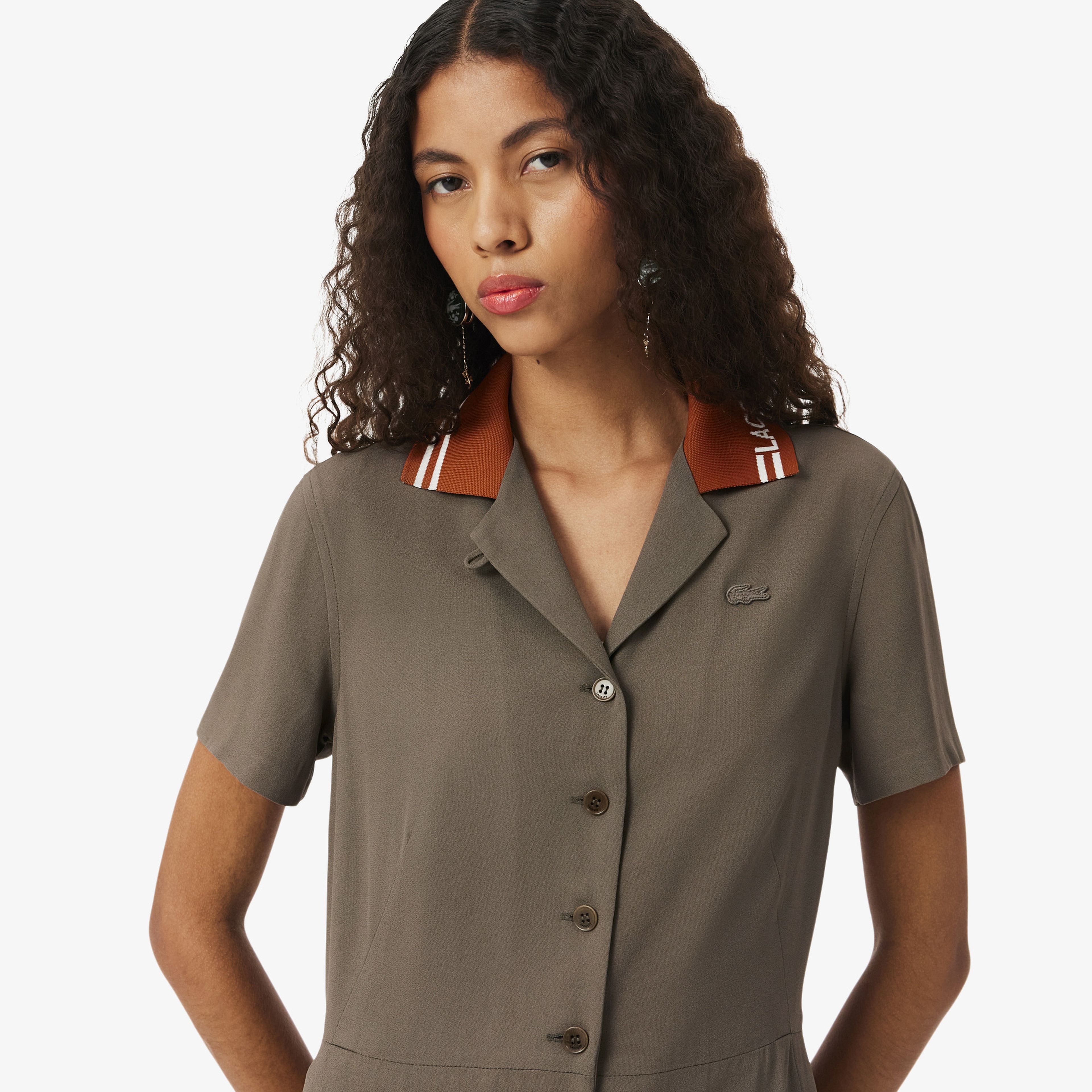 SS26 RUNWAY Kadın Regular Fit Kısa Kollu Polo Yaka Kahverengi Gömlek