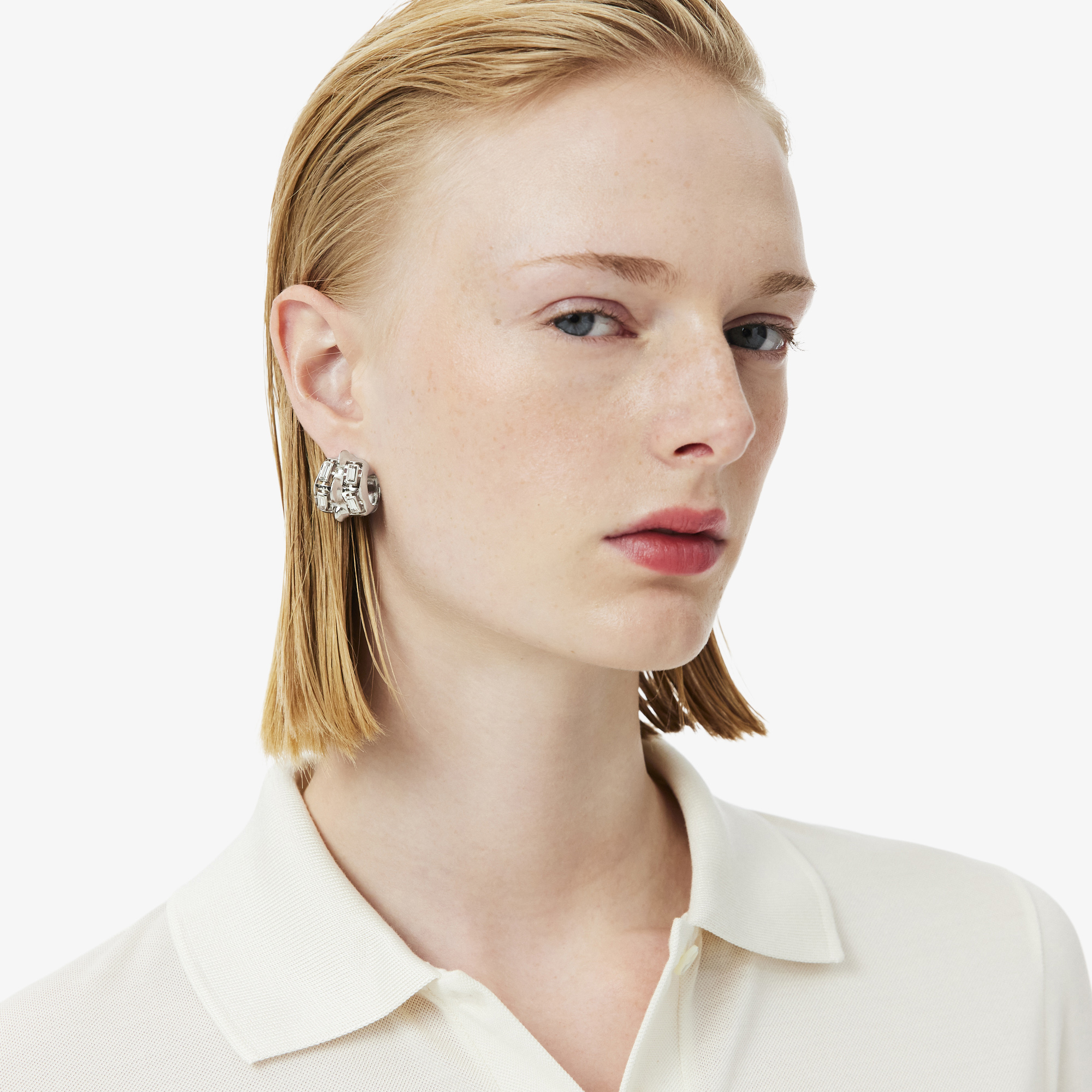 Lacoste SS26 RUNWAY Kadın Gri Küpe görsel 2