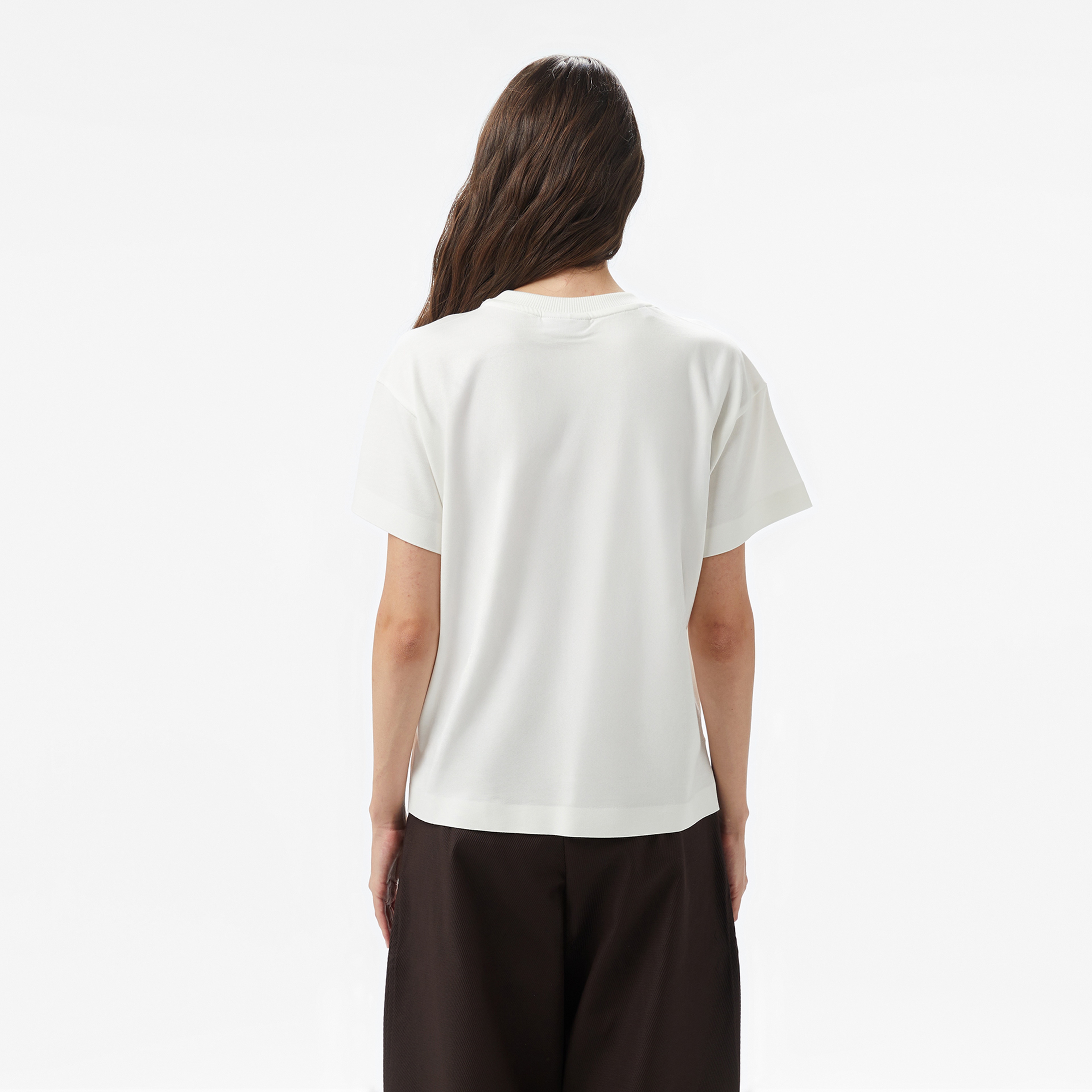 Kadın Loose Fit Bisiklet Yaka Beyaz T-Shirt Kadın Loose Fit Bisiklet Yaka Beyaz T-Shirt