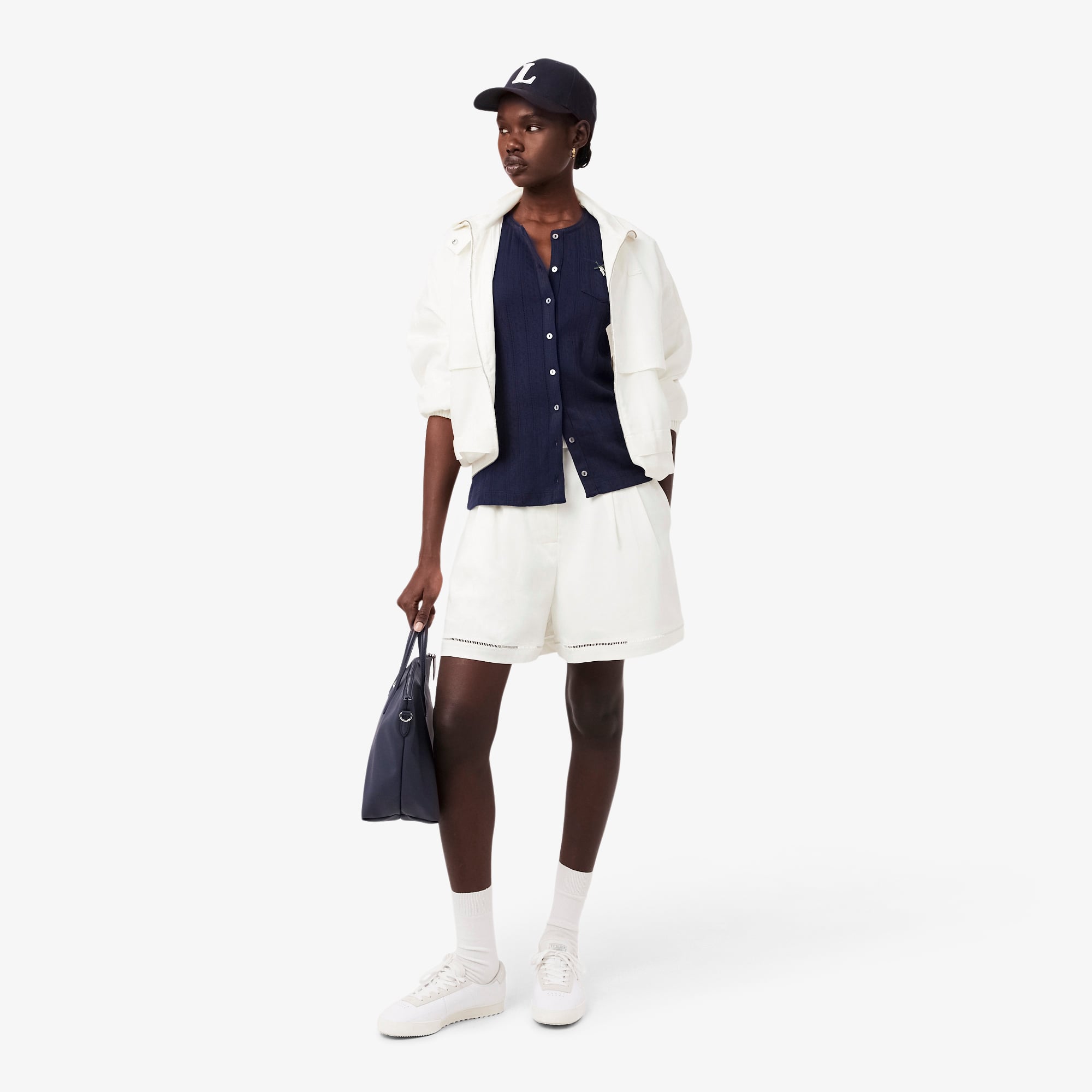 Lacoste Kadın Oversize Fit Beyaz Bermuda Şort görsel 4