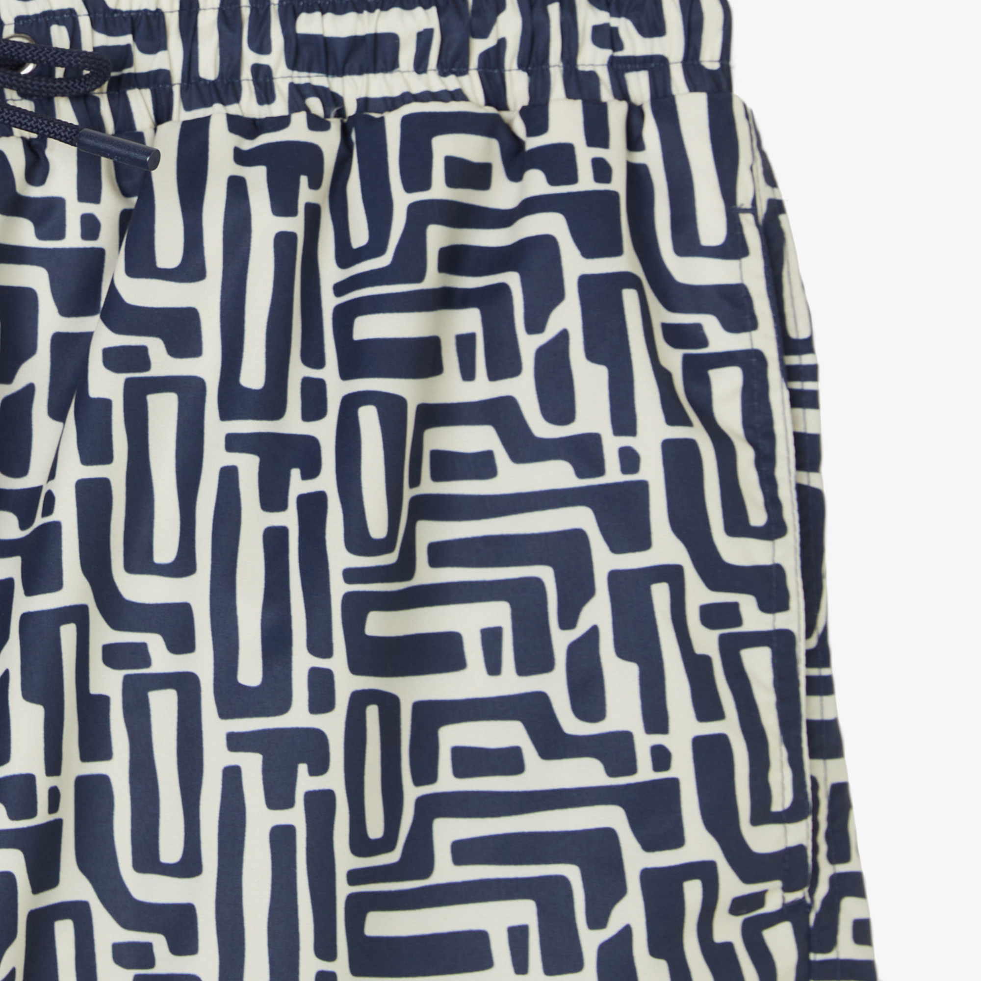 Lacoste Erkek Regular Fit Desenli Lacivert Deniz Şortu görsel 4