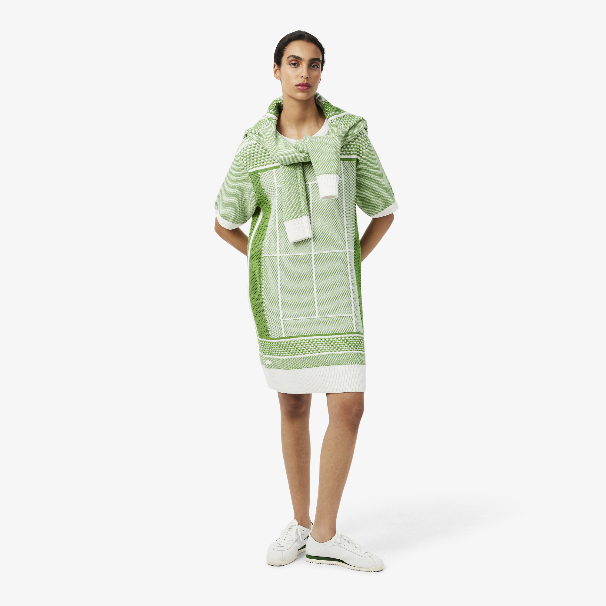 Kadın Classic Fit Kısa Kollu Bisiklet Yaka Desenli Yeşil Elbise Kadın Classic Fit Kısa Kollu Bisiklet Yaka Desenli Yeşil Elbise