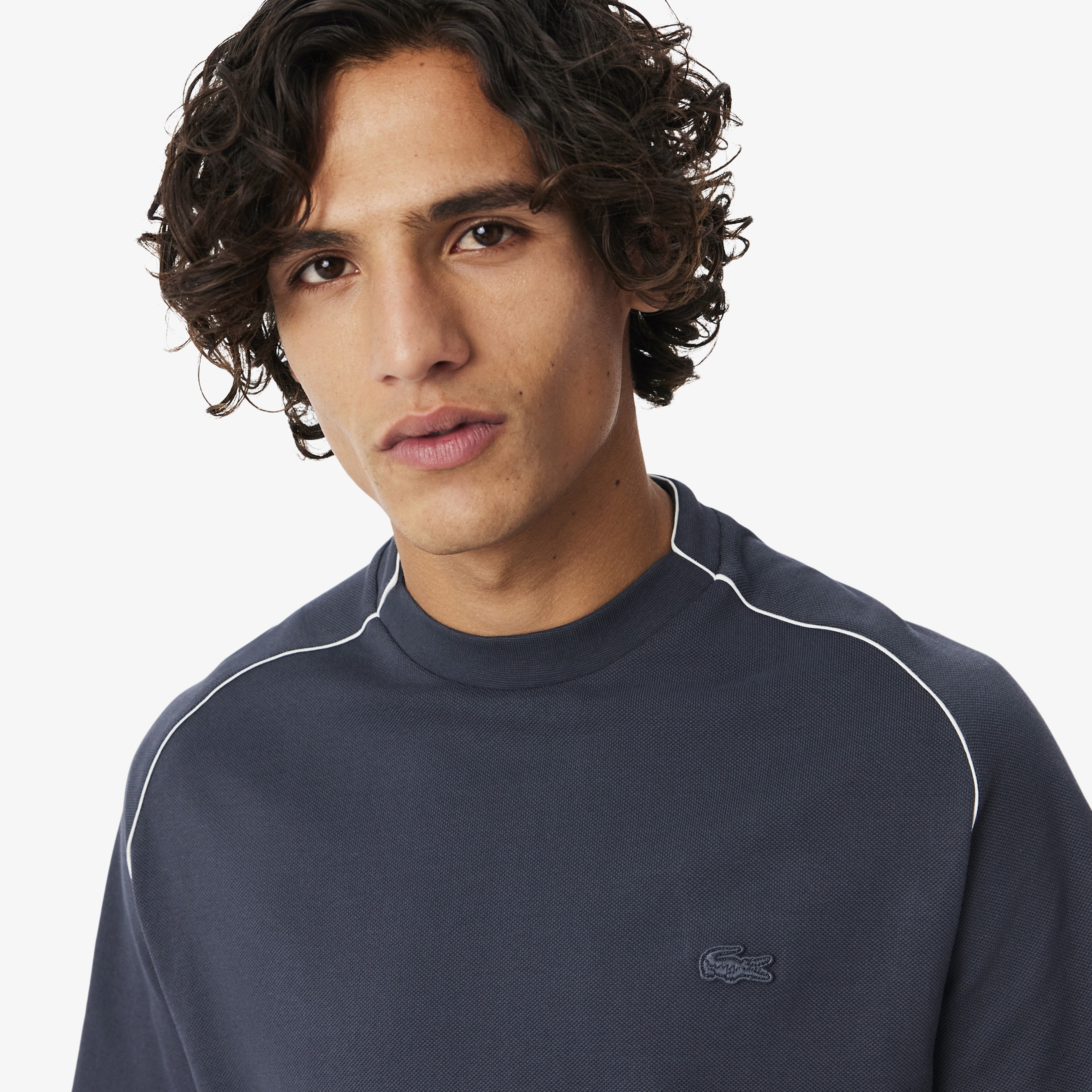 Erkek Classic Fit Bisiklet Yaka Koyu Gri T-Shirt Erkek Classic Fit Bisiklet Yaka Koyu Gri T-Shirt