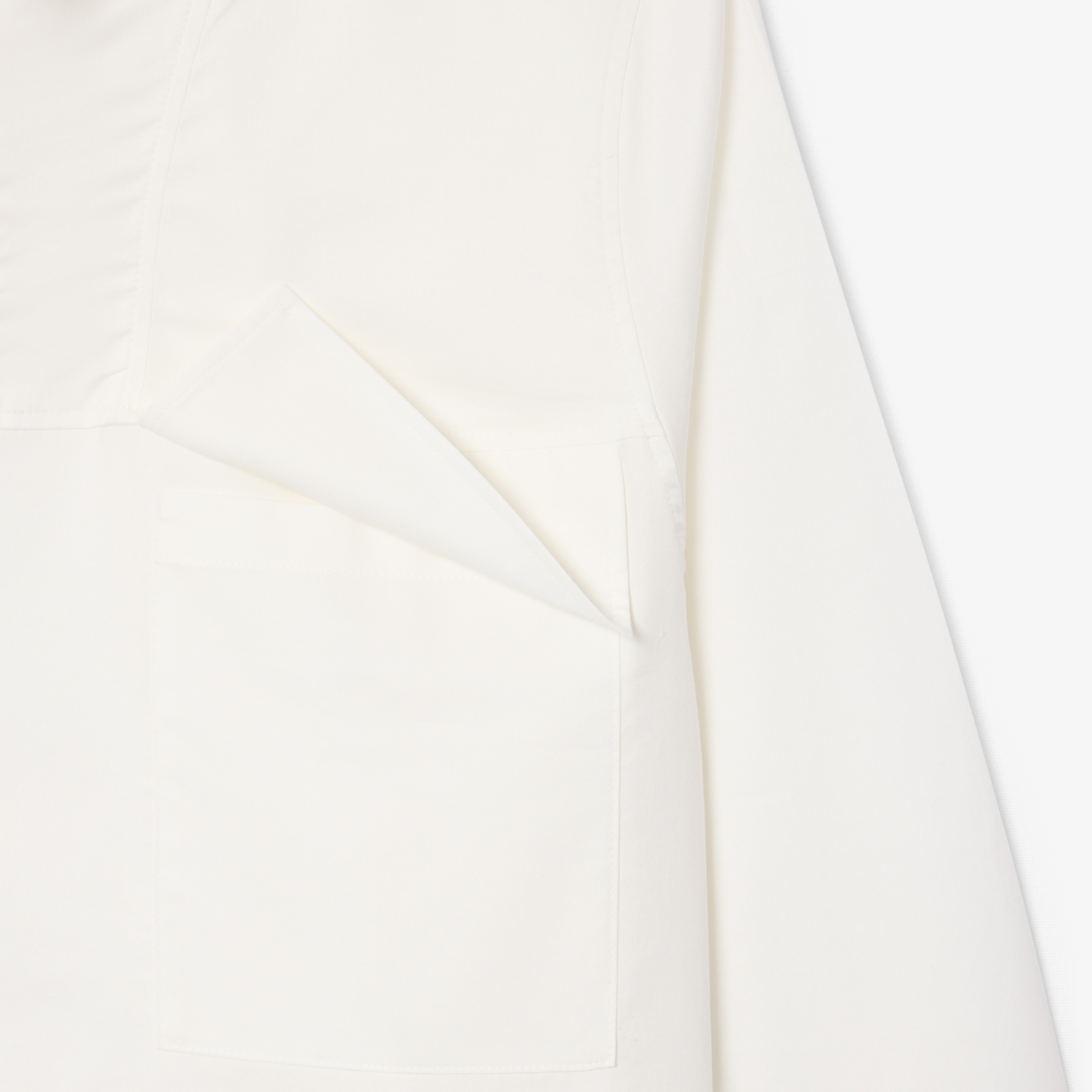 Kadın Oversize Fit Kapüşonlu Beyaz Yağmurluk