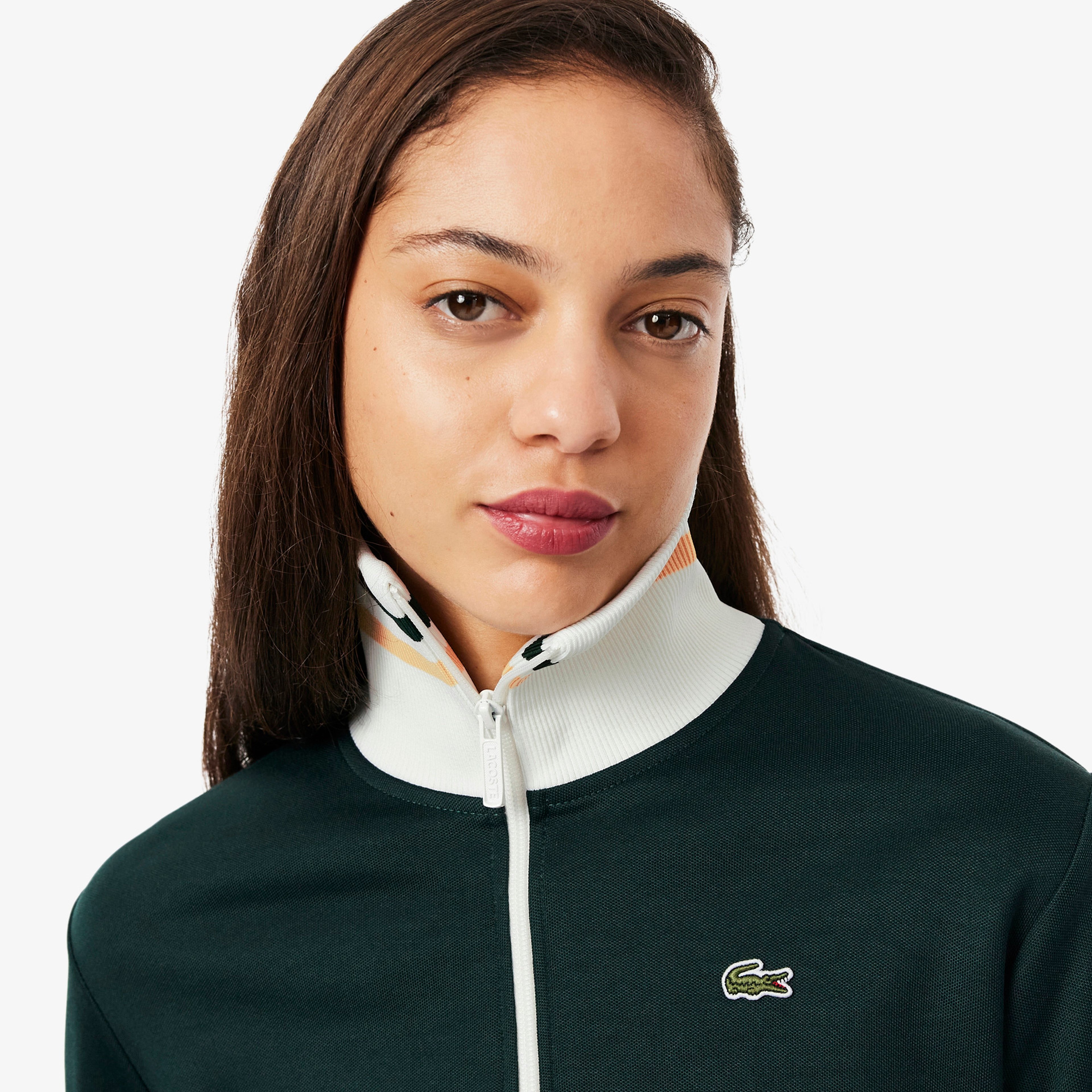 Kadın Regular Fit Fermuarlı Renk Bloklu Koyu Yeşil Sweatshirt Kadın Regular Fit Fermuarlı Renk Bloklu Koyu Yeşil Sweatshirt