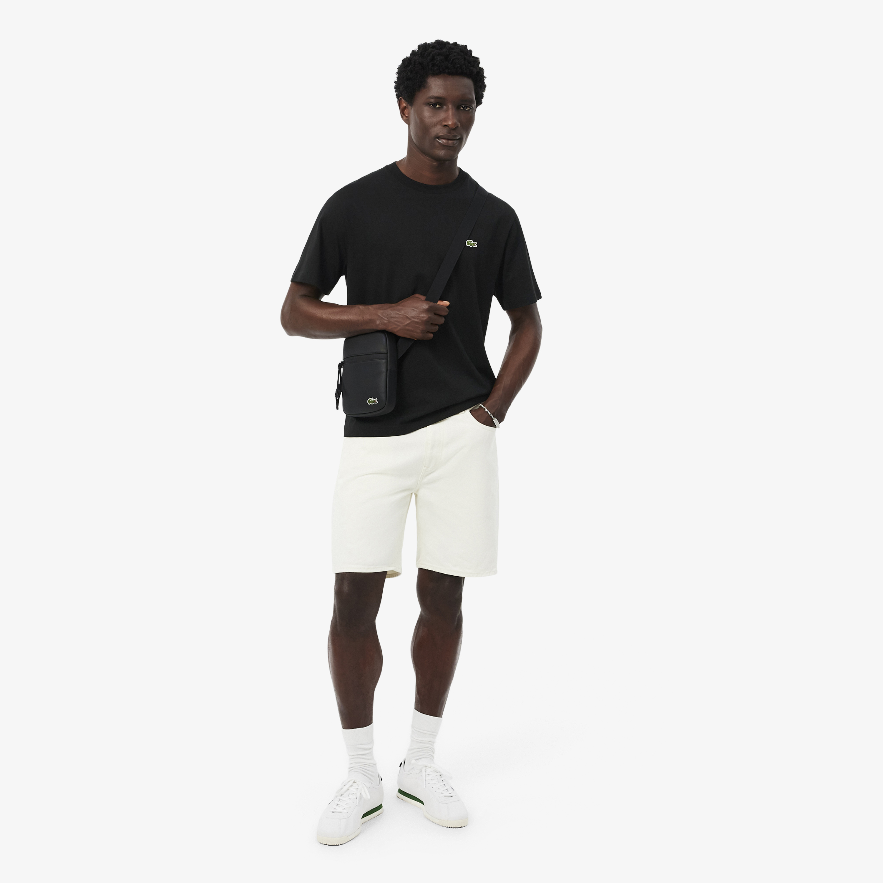 Lacoste Erkek Classic Fit Bisiklet Yaka Siyah T-Shirt görsel 4