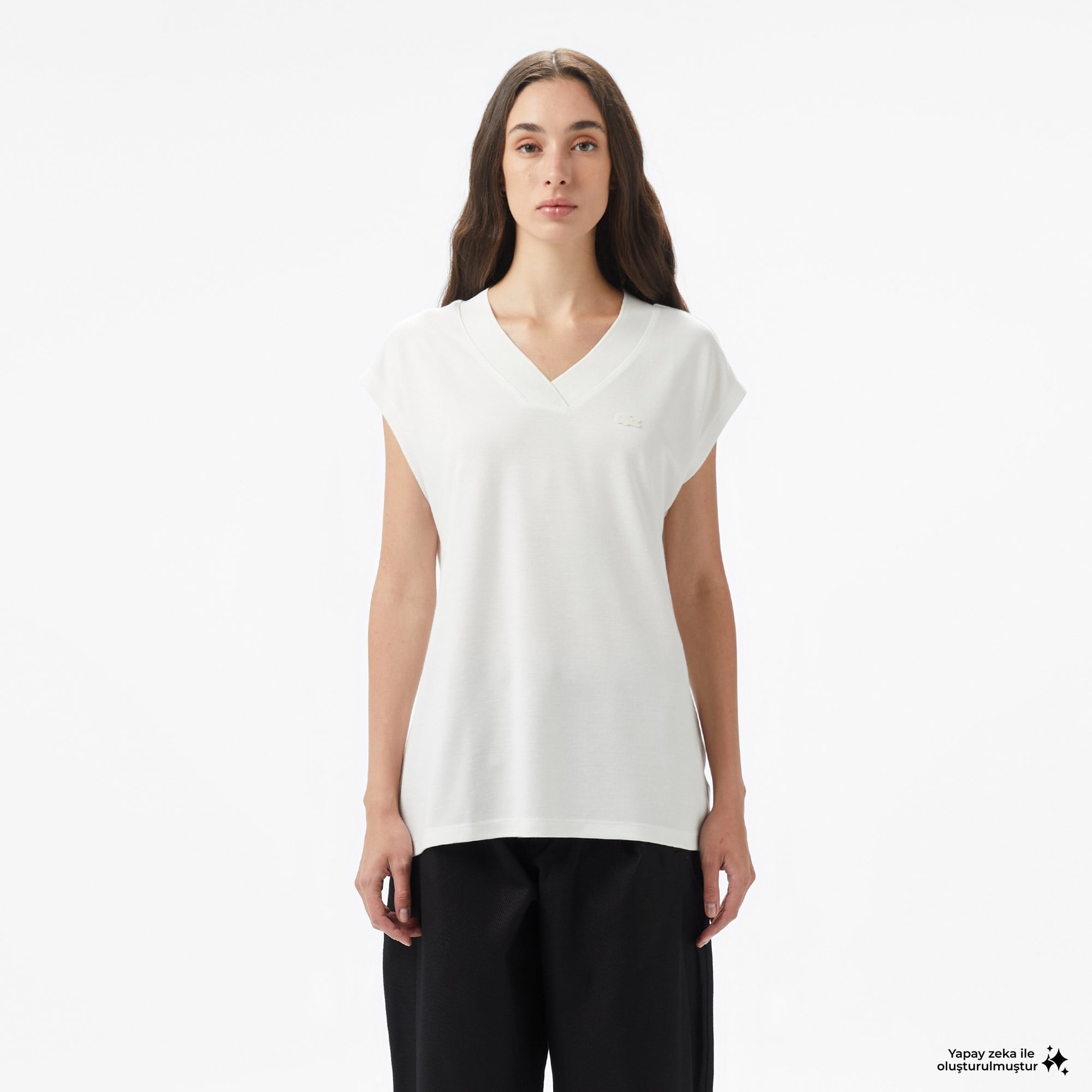 Kadın Slim Fit Kolsuz V Yaka Krem Bluz