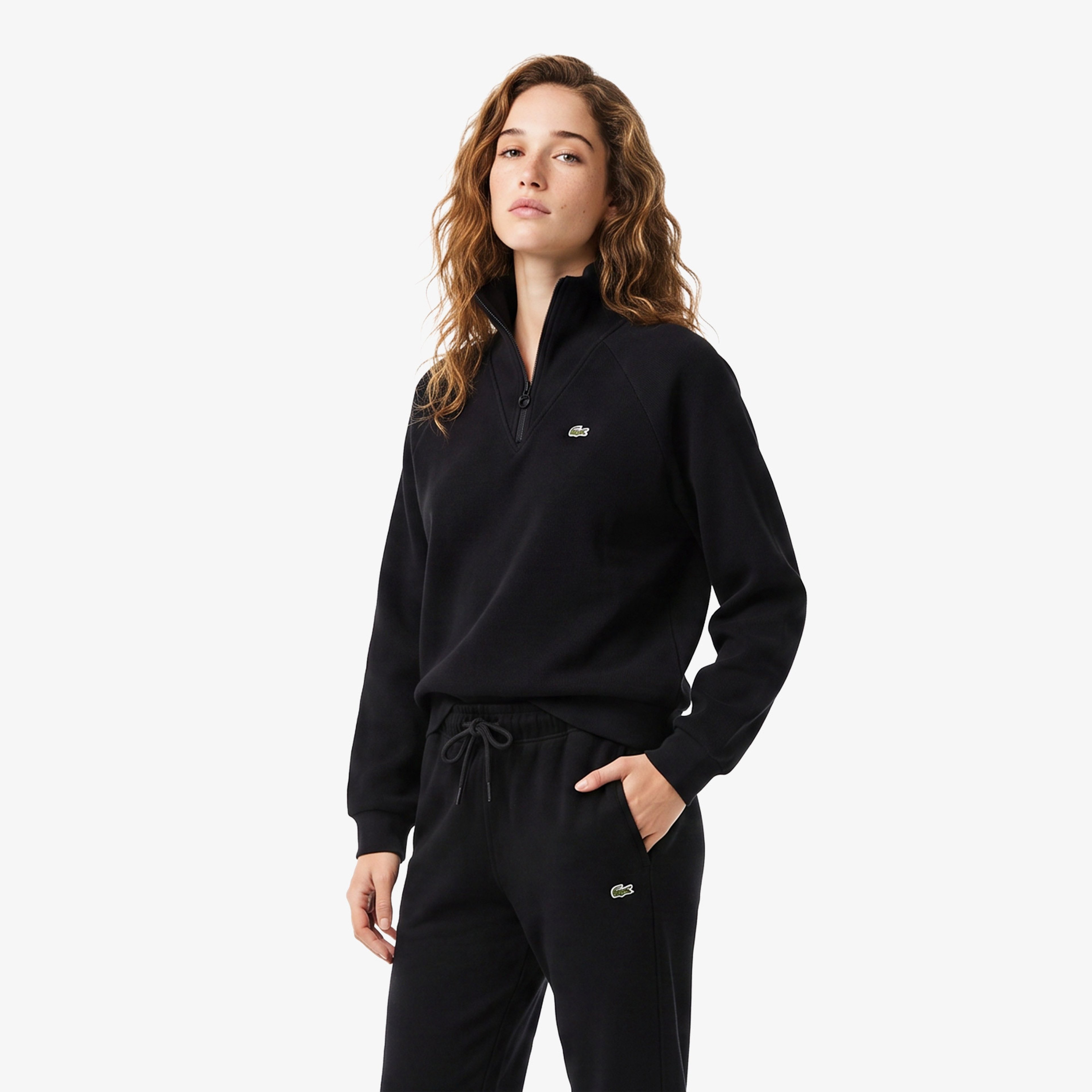 Kadın Regular Fit Yarım Fermuarlı Siyah Sweatshirt Kadın Regular Fit Yarım Fermuarlı Siyah Sweatshirt