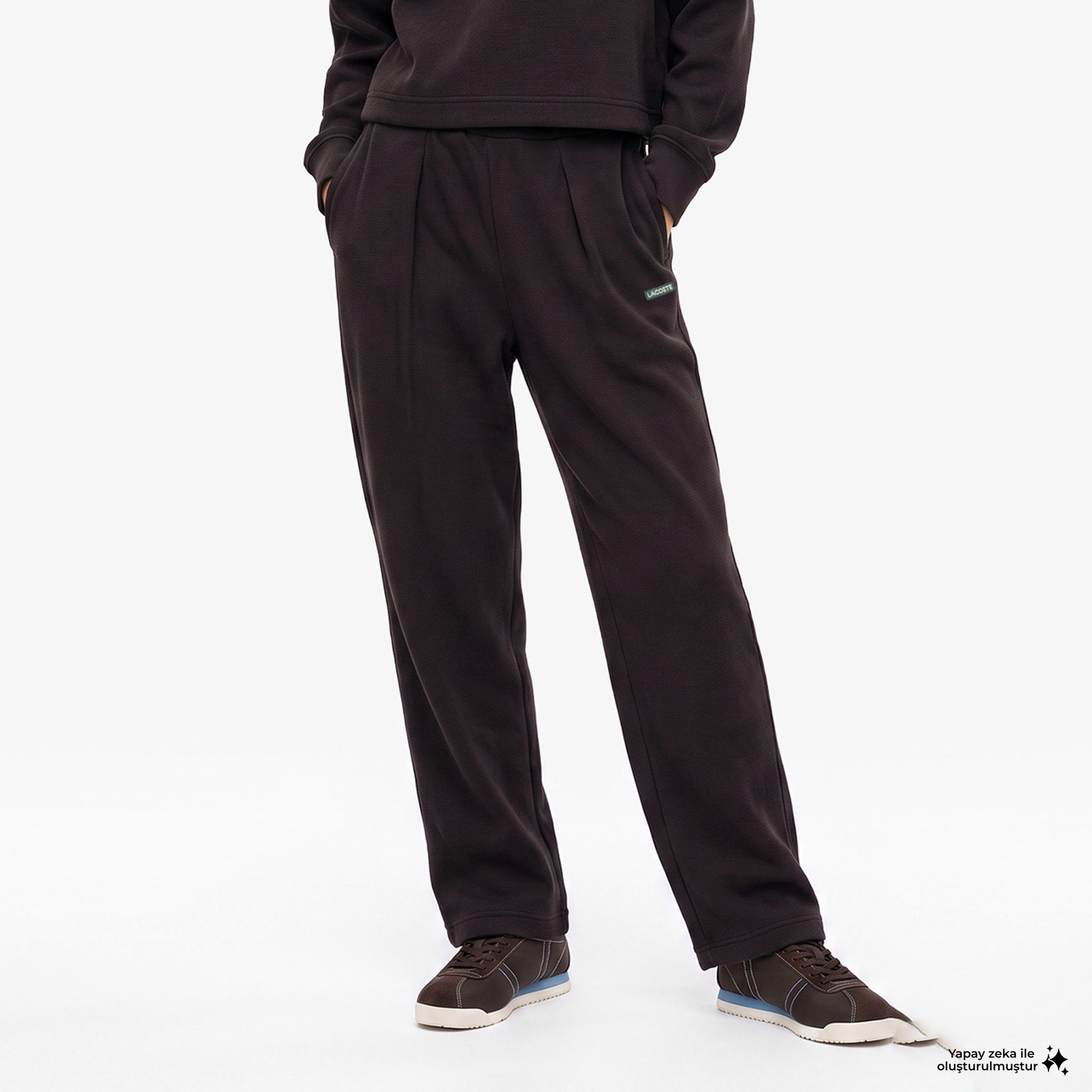 Kadın Flare Fit Kahverengi Eşofman Altı Kadın Flare Fit Kahverengi Eşofman Altı